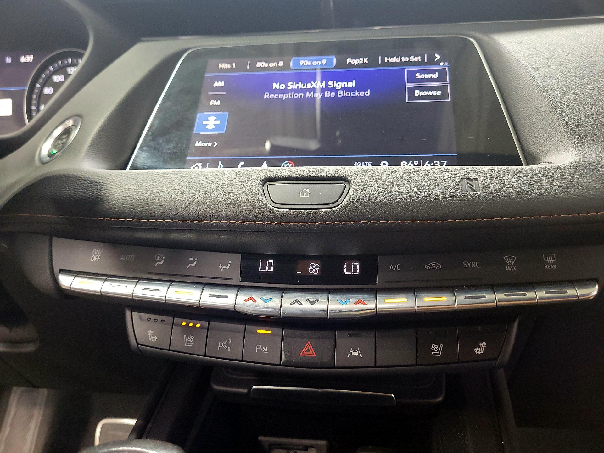 Thumbnail: 2019 Cadillac XT4 - 16