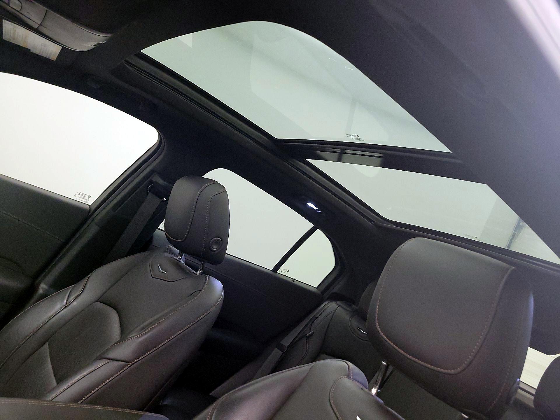 Thumbnail: 2019 Cadillac XT4 - 19