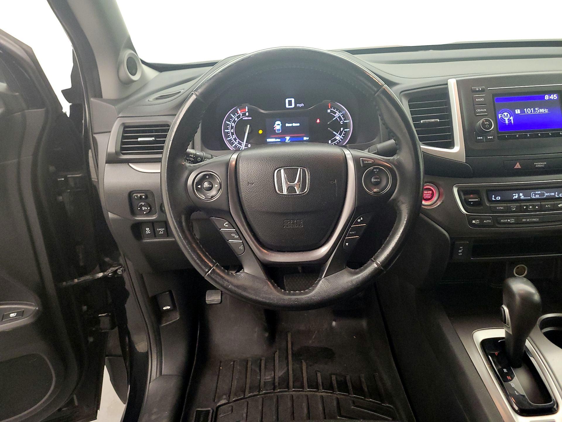 Thumbnail: 2017 Honda Ridgeline - 10