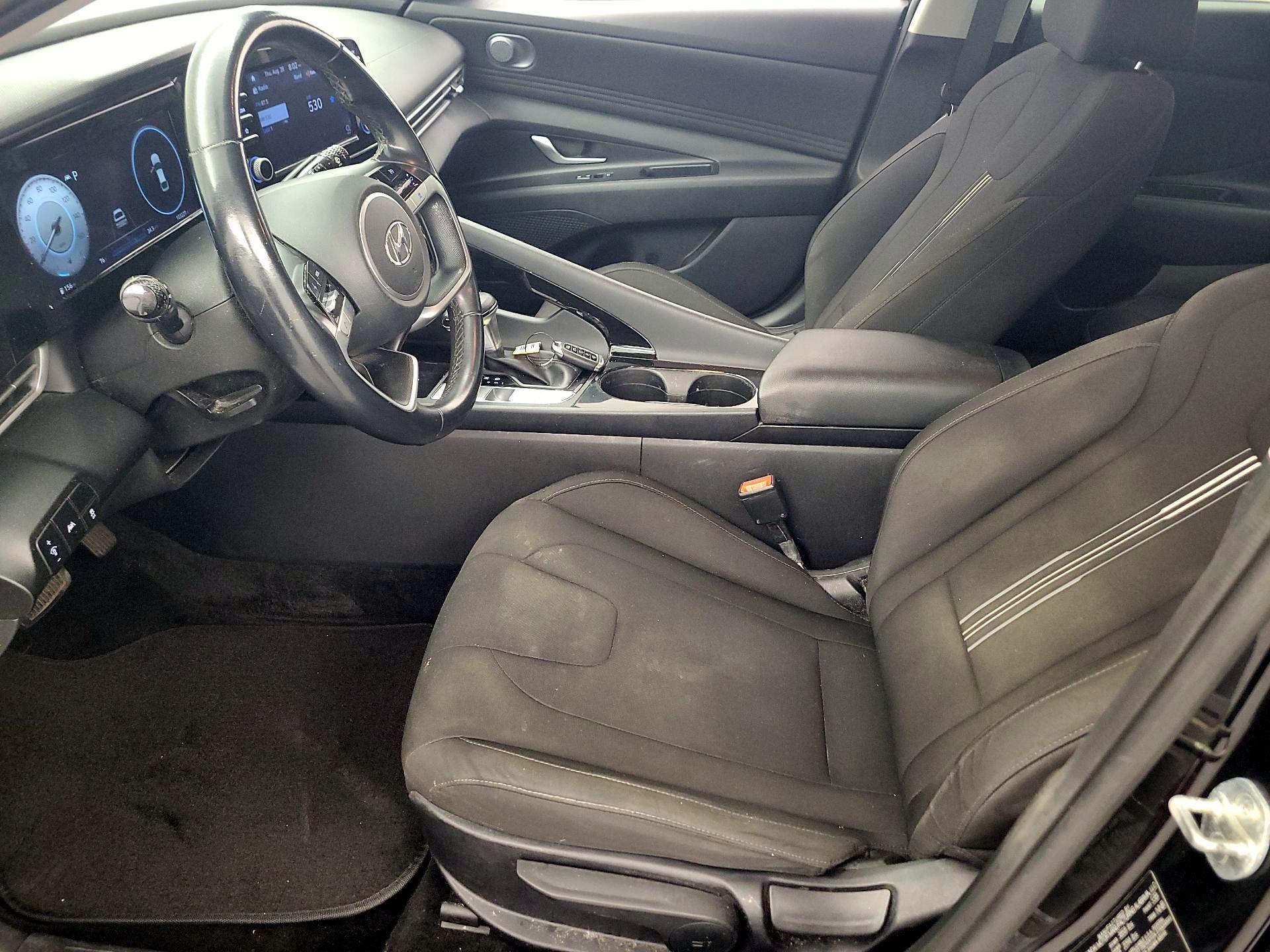 Thumbnail: 2021 Hyundai Elantra - 11