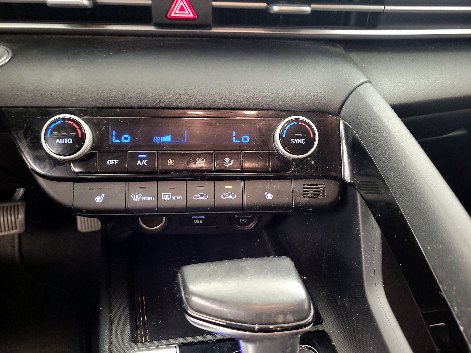Thumbnail: 2021 Hyundai Elantra - 16