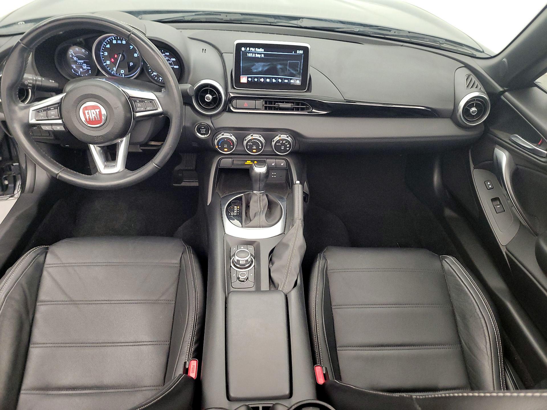Thumbnail: 2017 Fiat 124 Spider - 9