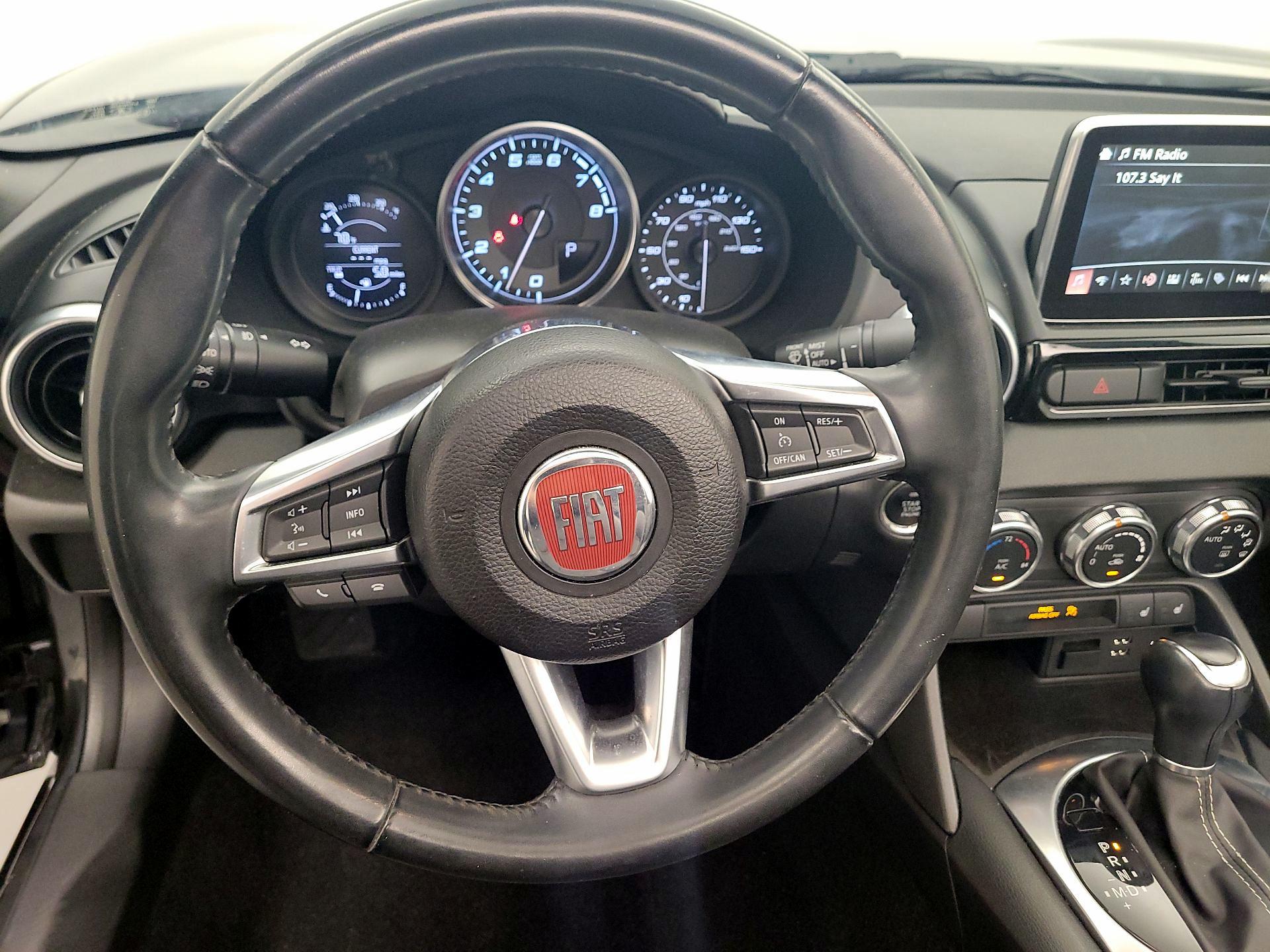 Thumbnail: 2017 Fiat 124 Spider - 10