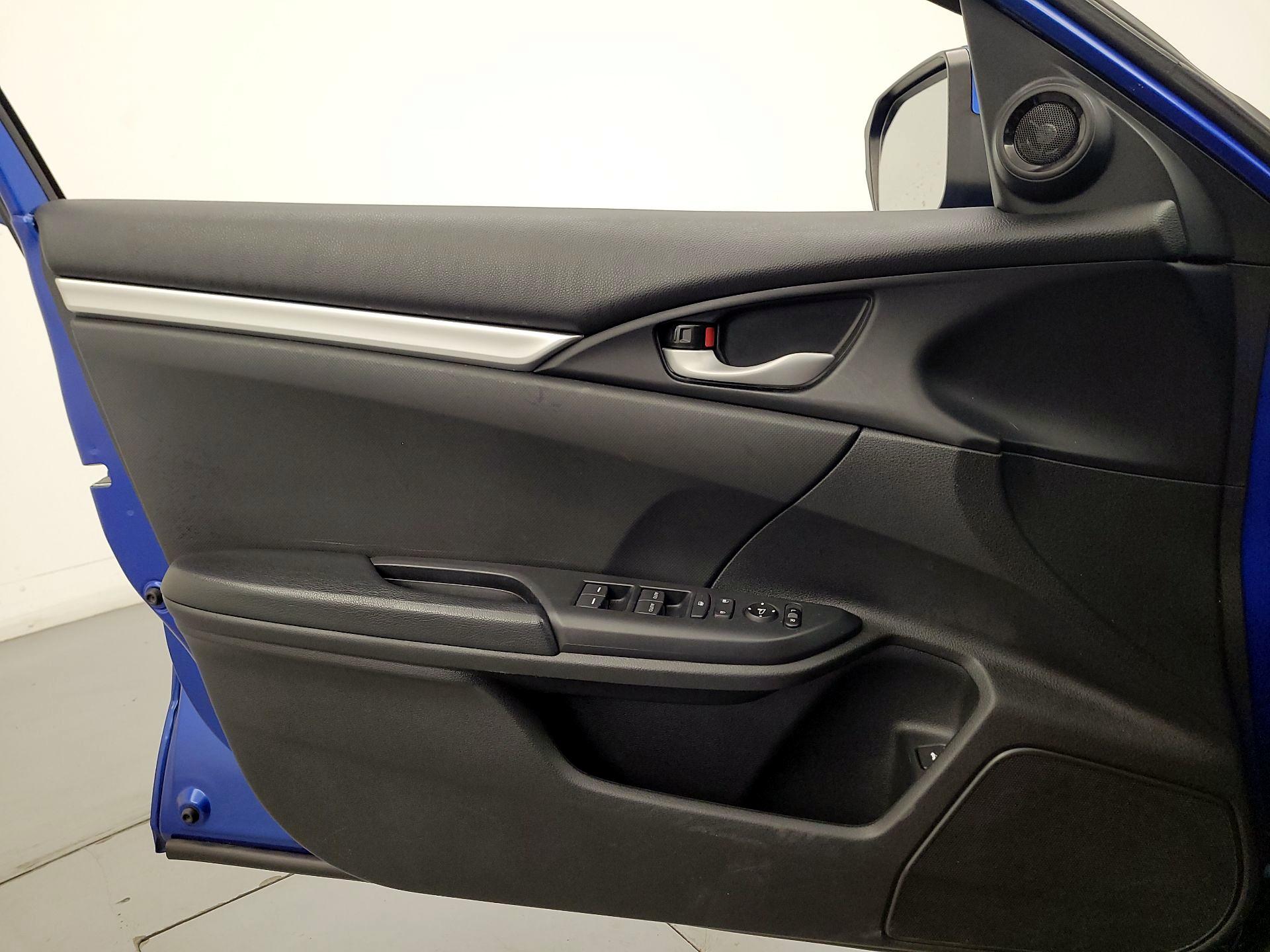 Thumbnail: 2020 Honda Civic - 12