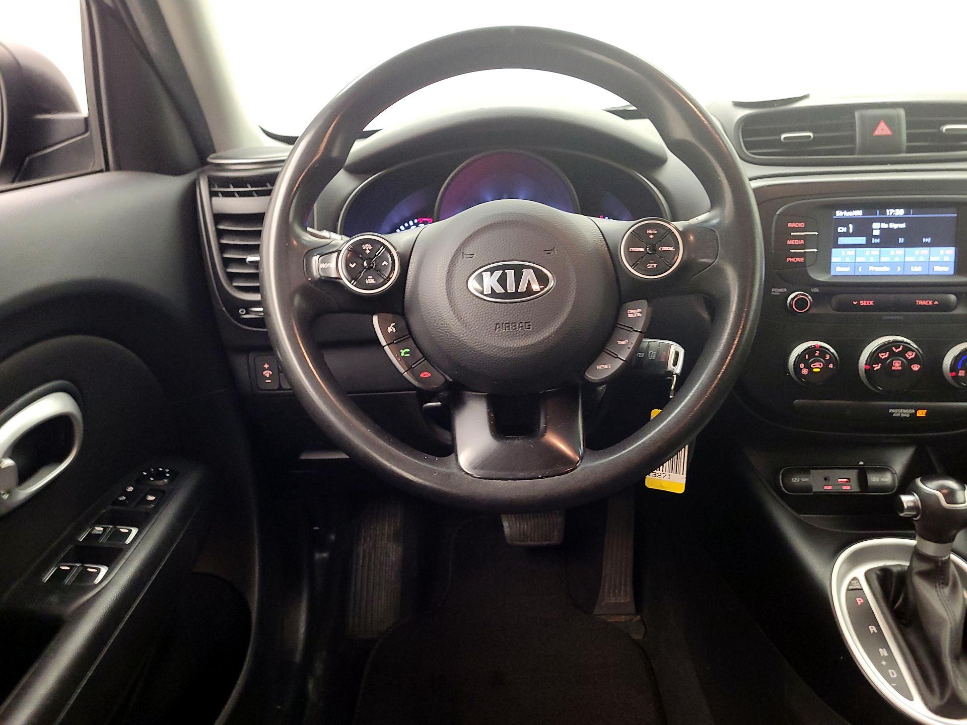 Thumbnail: 2017 Kia Soul - 10