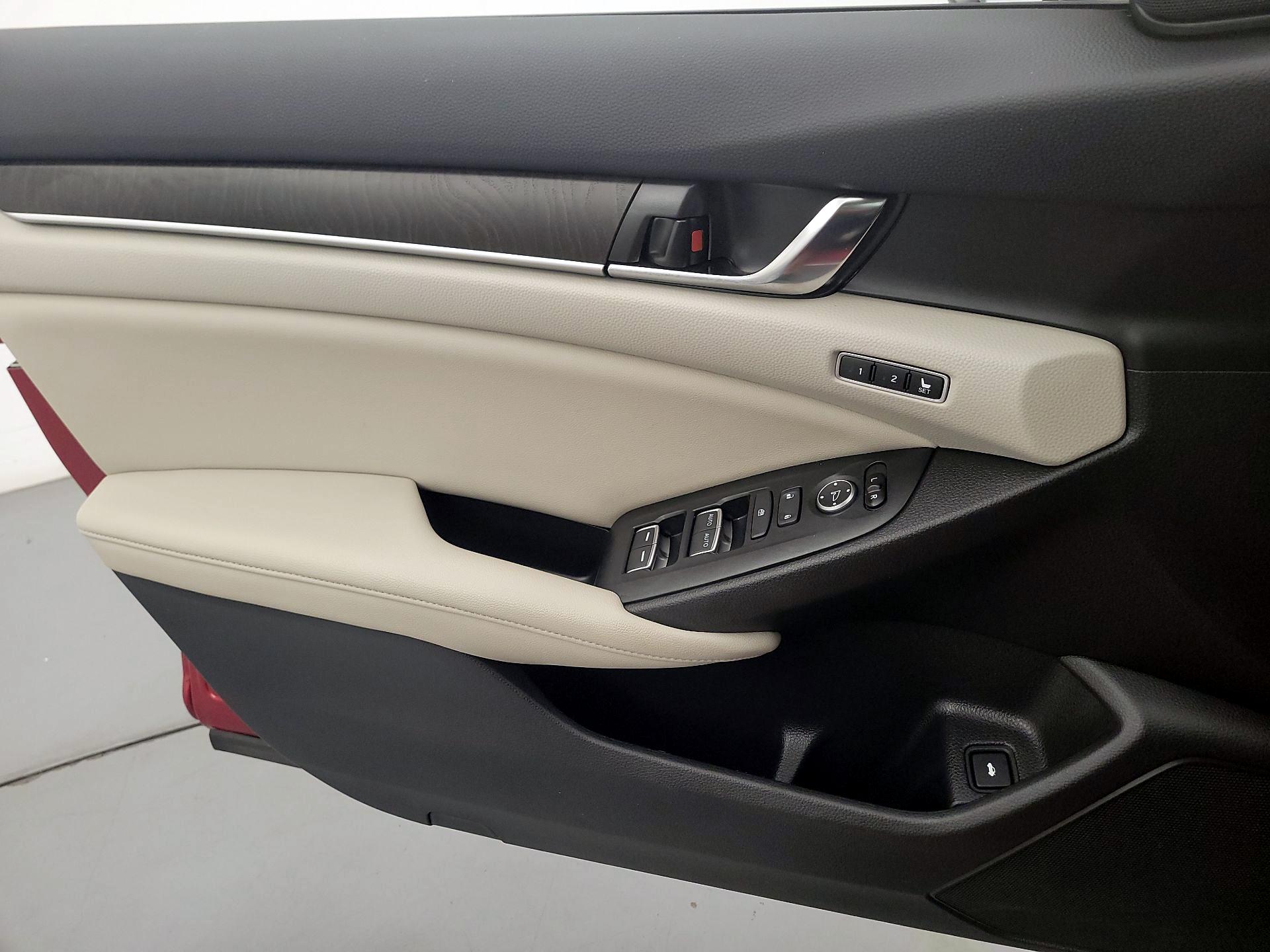 Thumbnail: 2020 Honda Accord - 12
