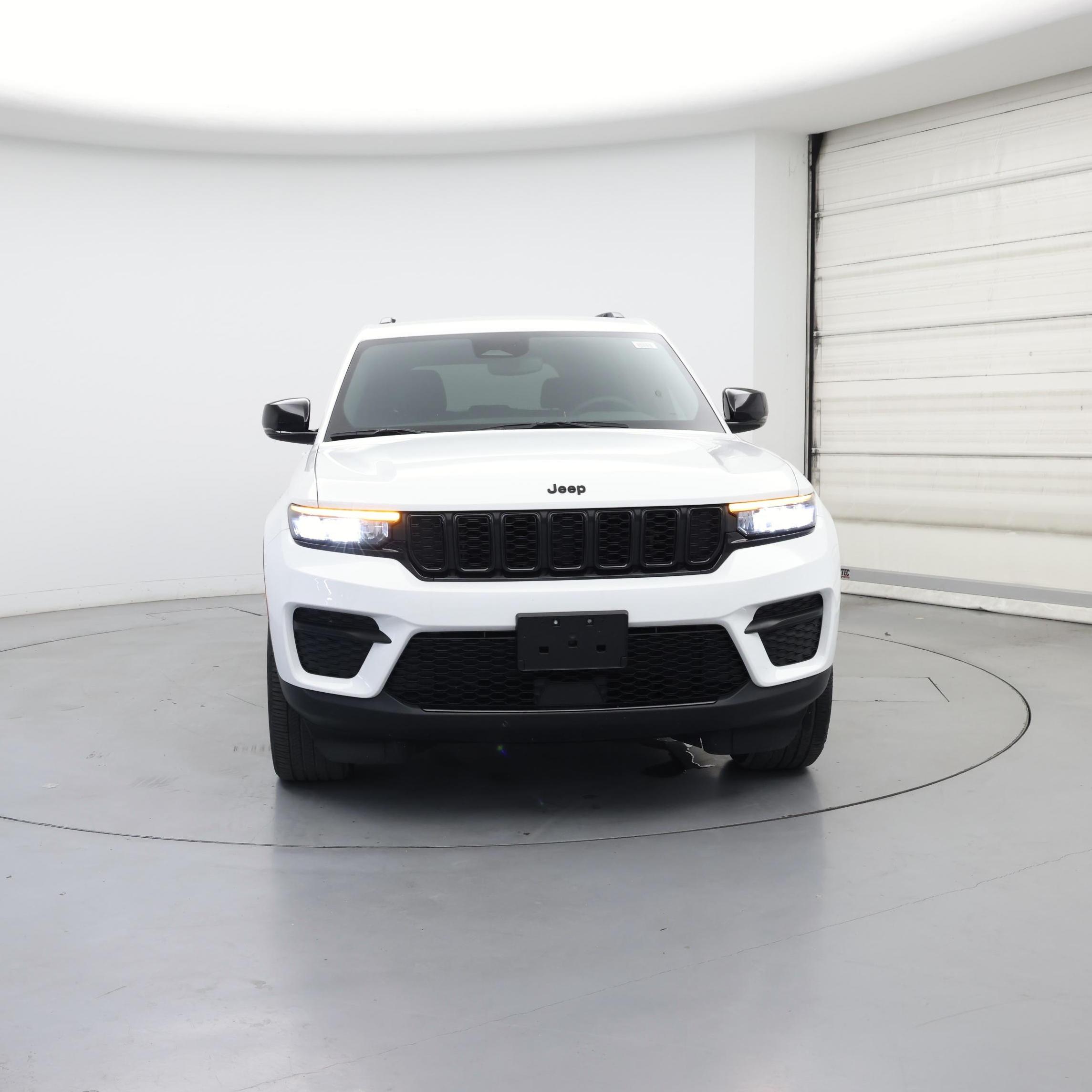 Thumbnail: 2023 Jeep Grand Cherokee - 5