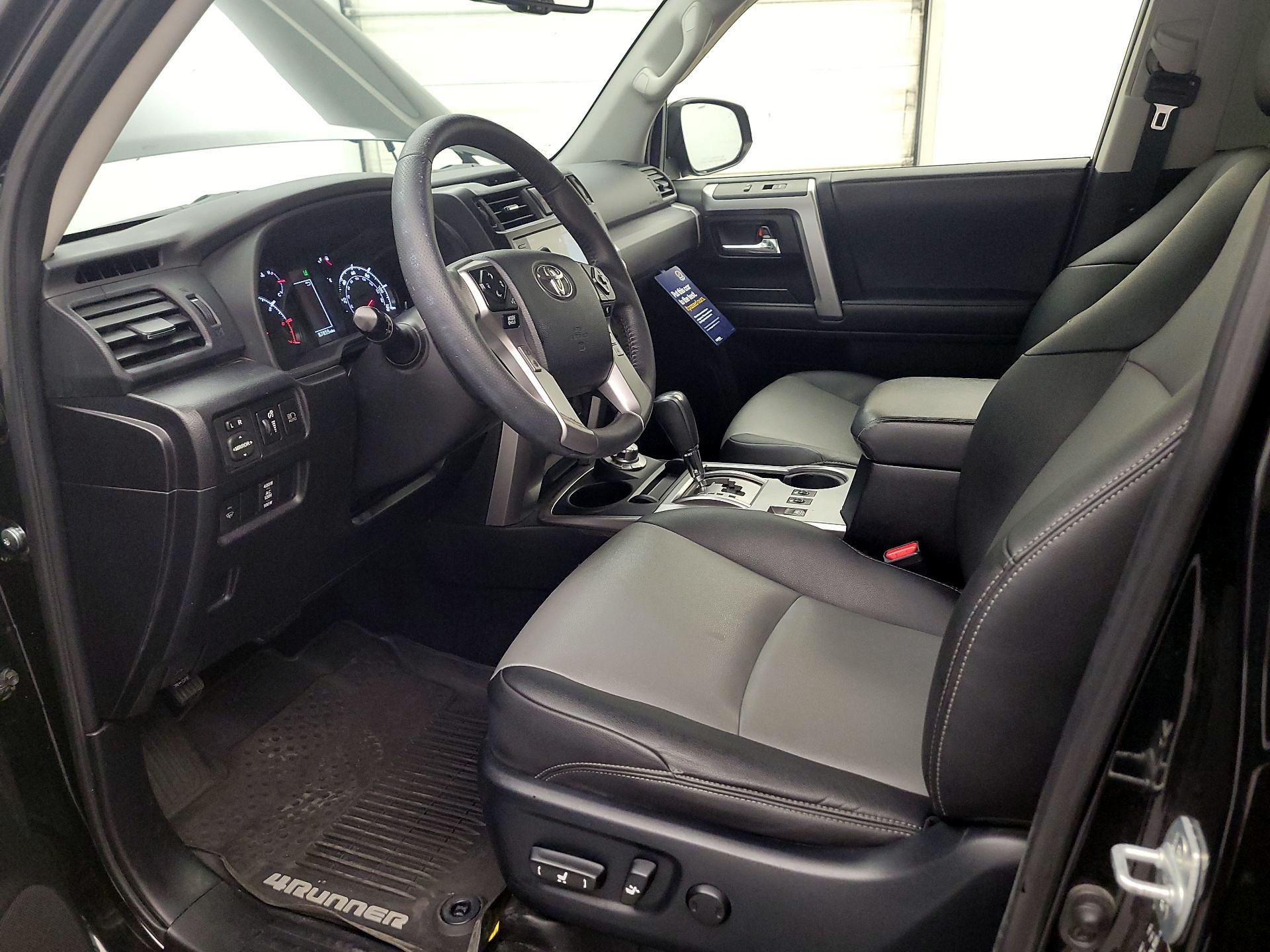 Thumbnail: 2020 Toyota 4Runner - 11