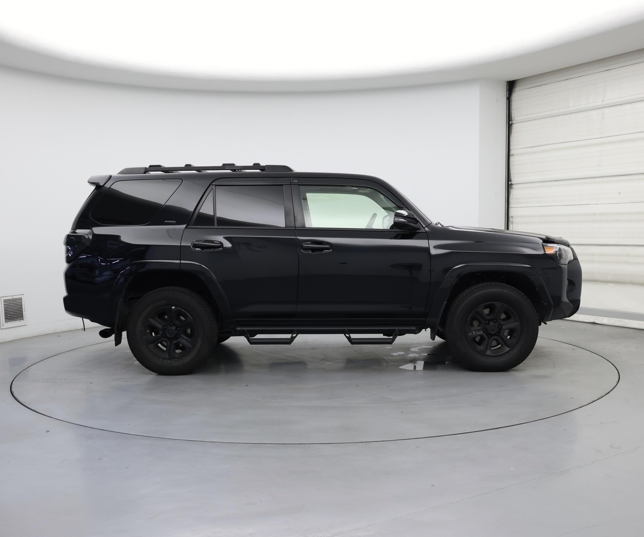 Thumbnail: 2020 Toyota 4Runner - 7