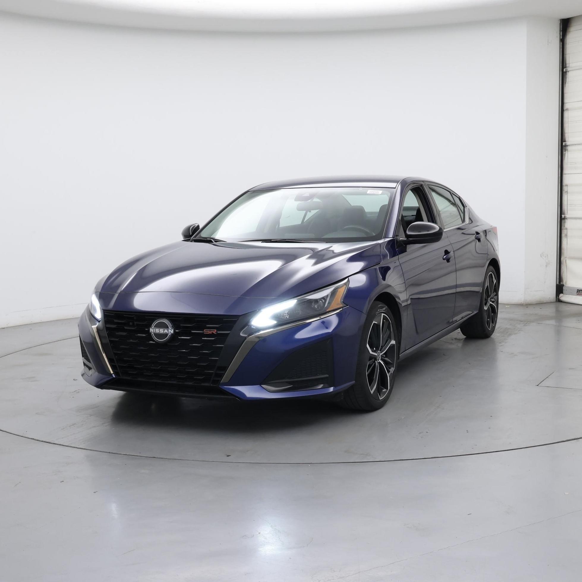 Thumbnail: 2023 Nissan Altima - 4