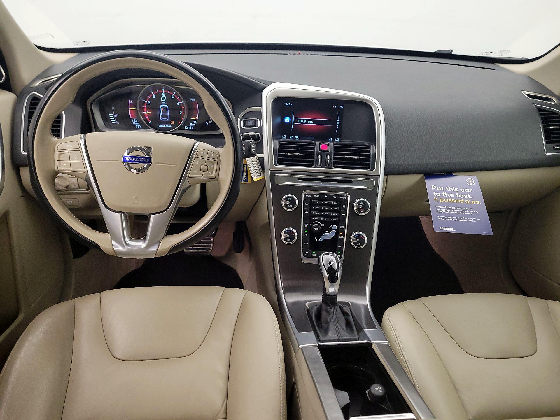 Thumbnail: 2015 Volvo XC60 - 9