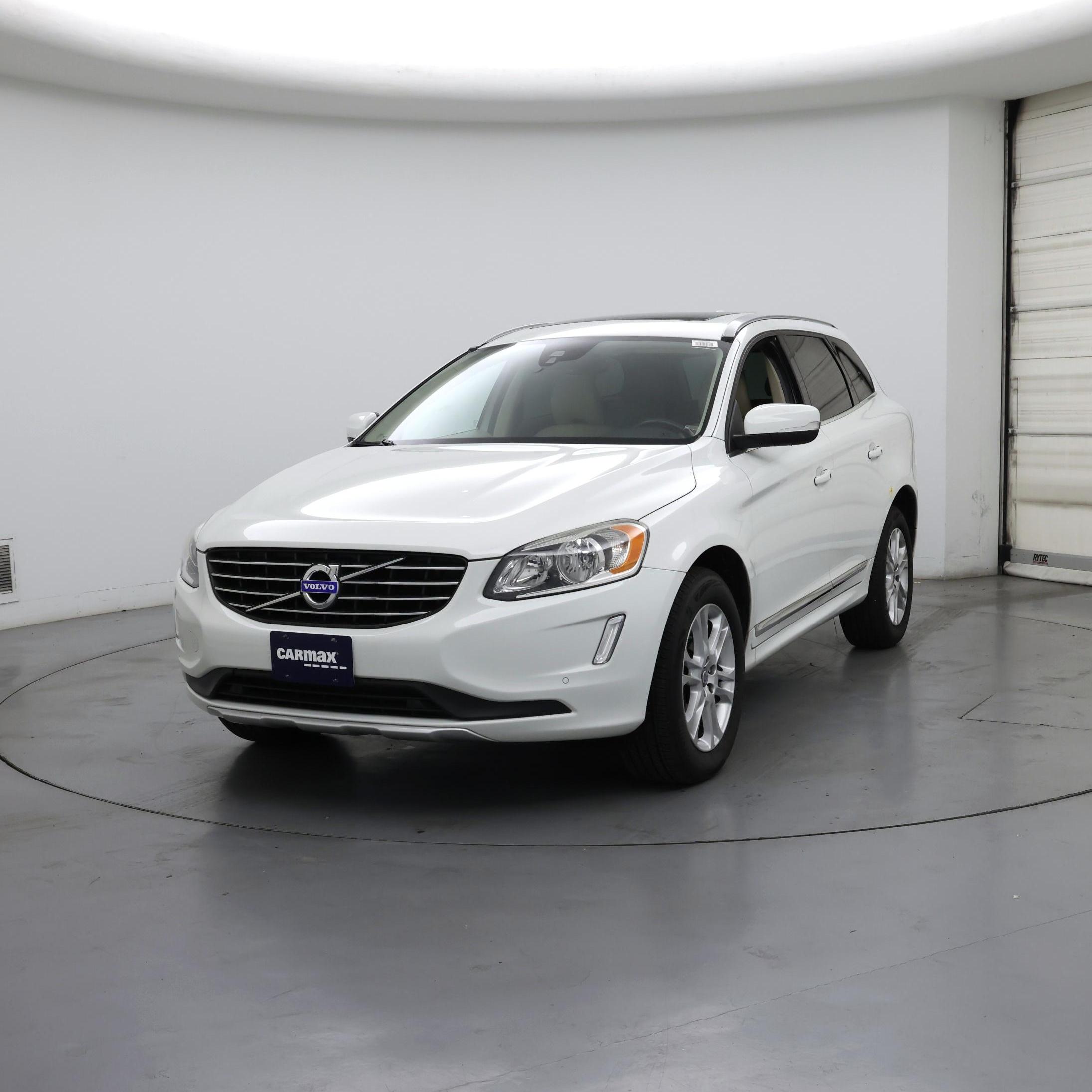 Thumbnail: 2015 Volvo XC60 - 4