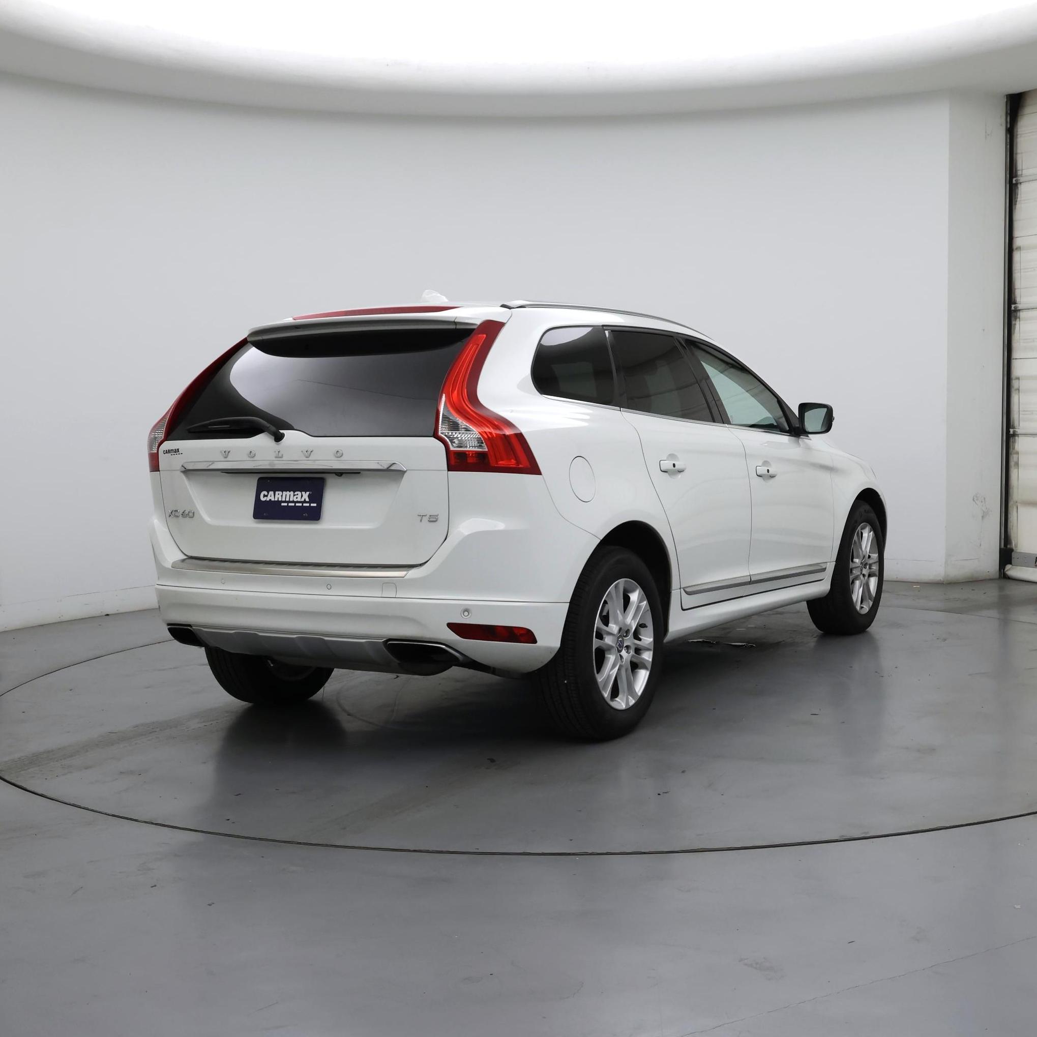 Thumbnail: 2015 Volvo XC60 - 8