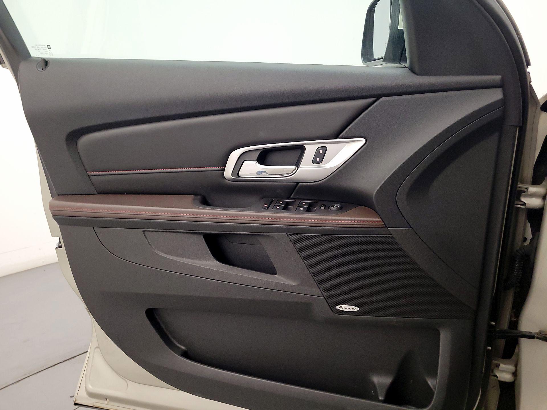 Thumbnail: 2015 GMC Terrain - 12