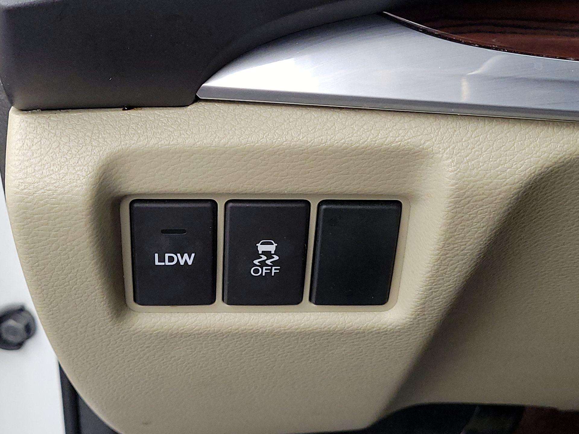 Thumbnail: 2014 Acura MDX - 13
