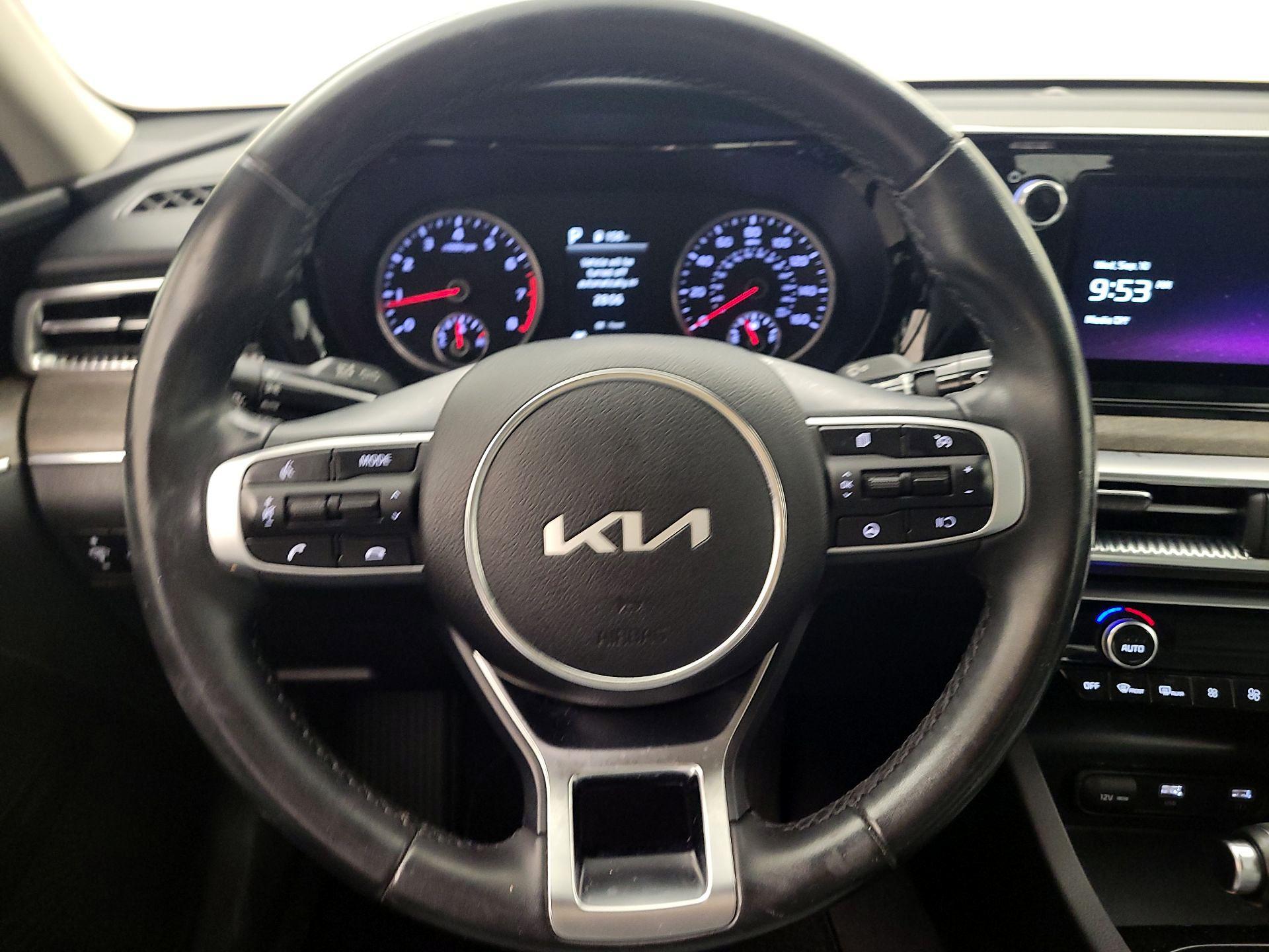 Thumbnail: 2023 Kia K5 - 10