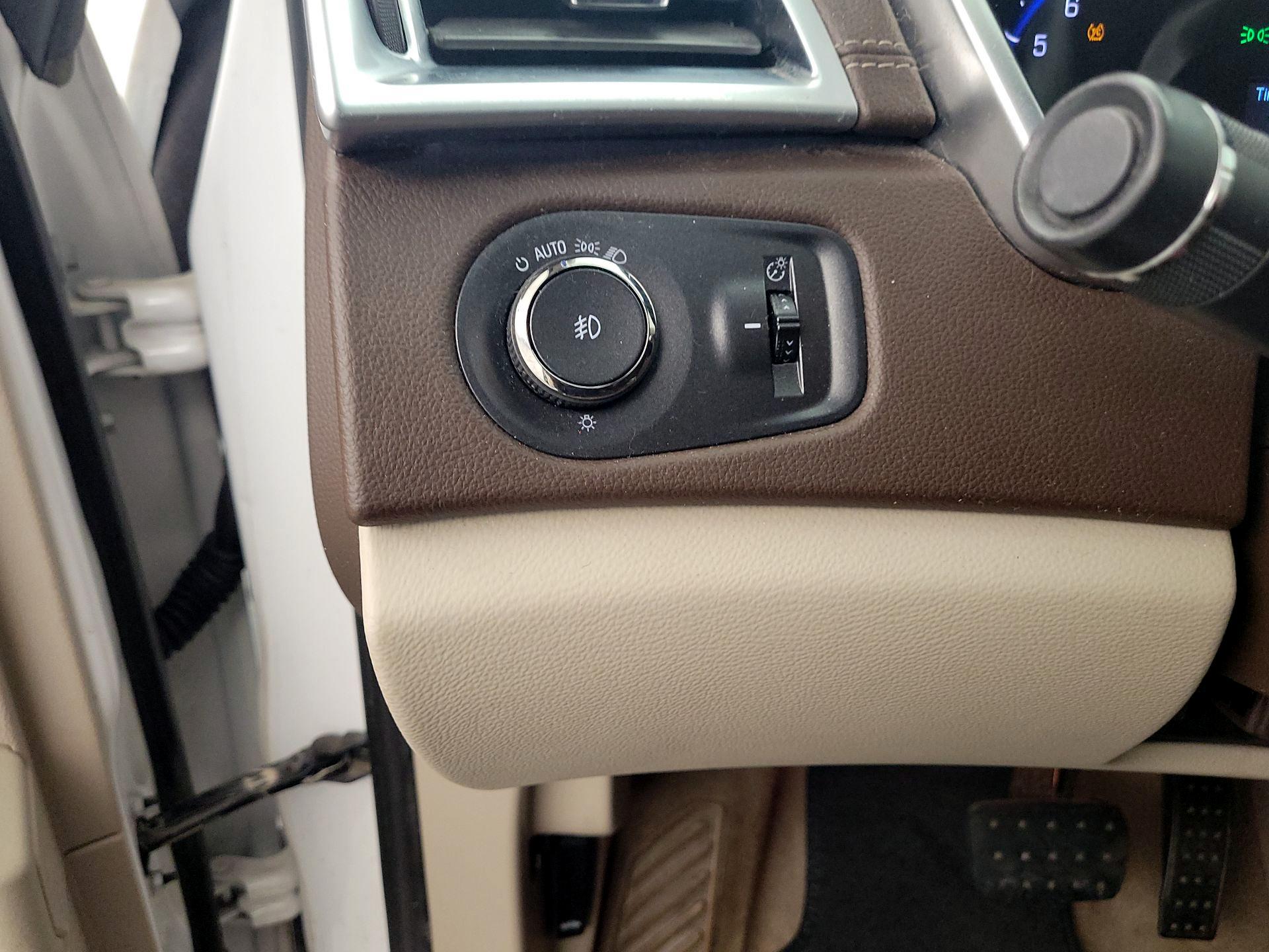 Thumbnail: 2015 Cadillac SRX - 13