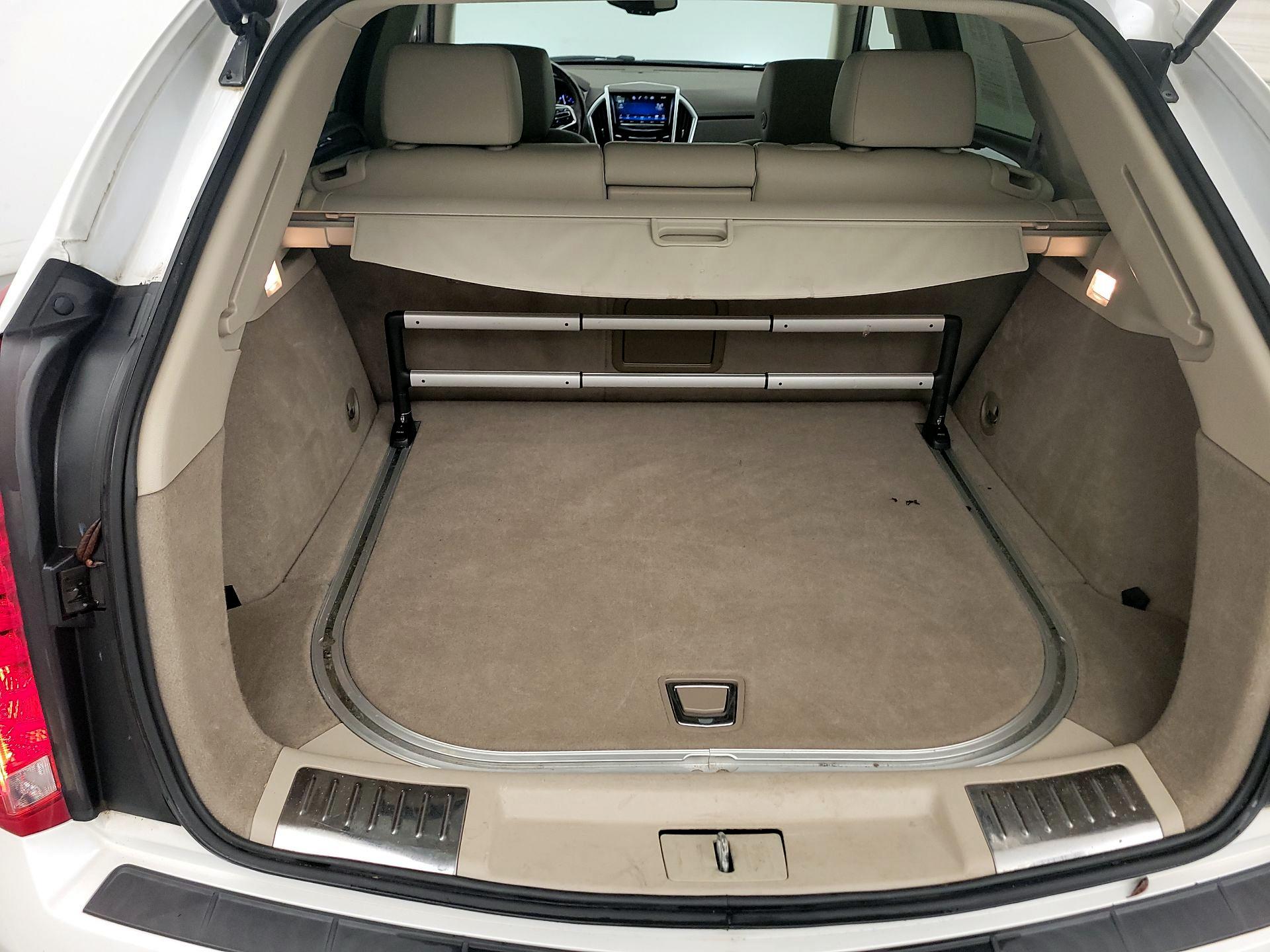 Thumbnail: 2015 Cadillac SRX - 18