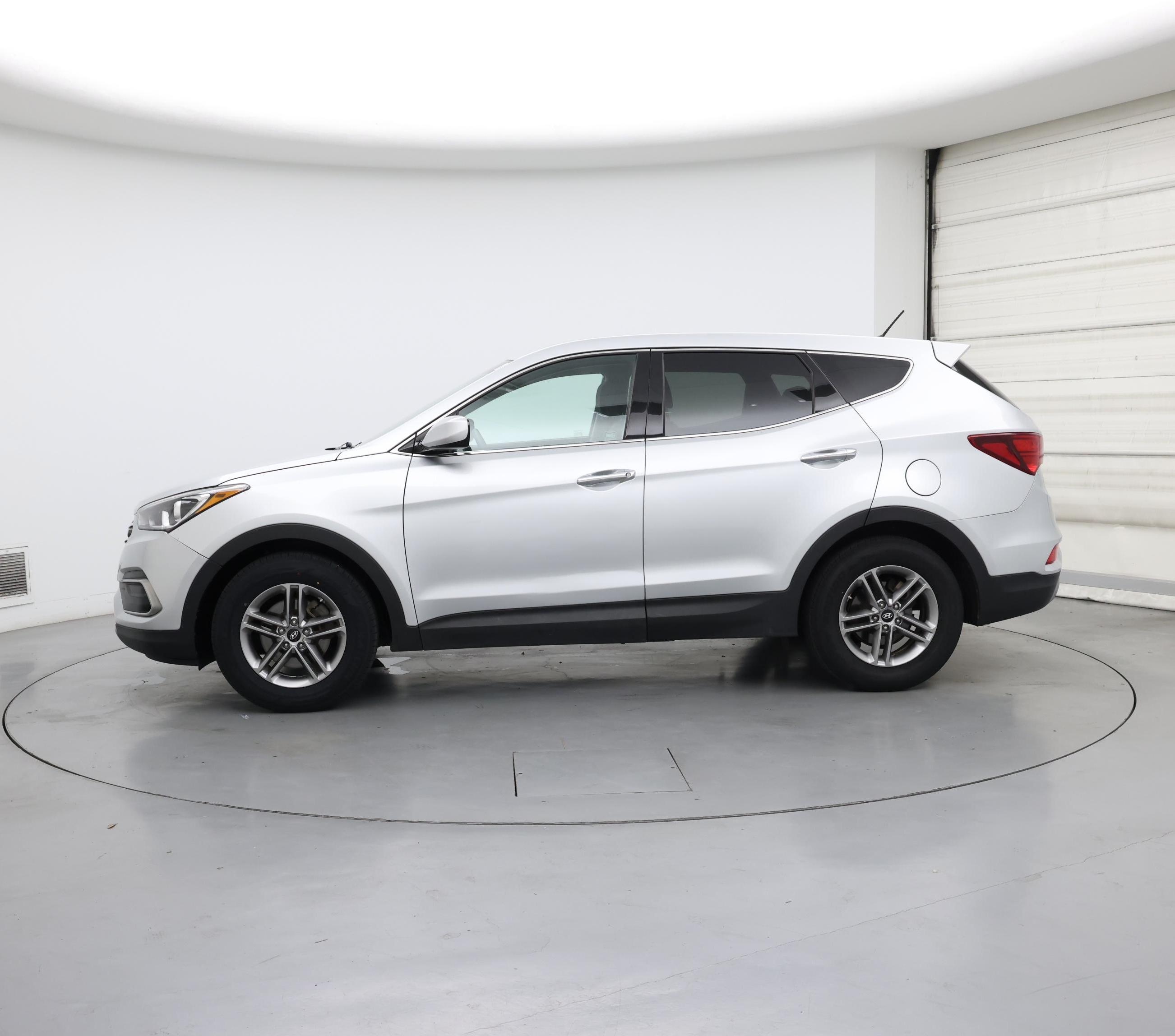 Thumbnail: 2018 Hyundai Santa Fe - 3