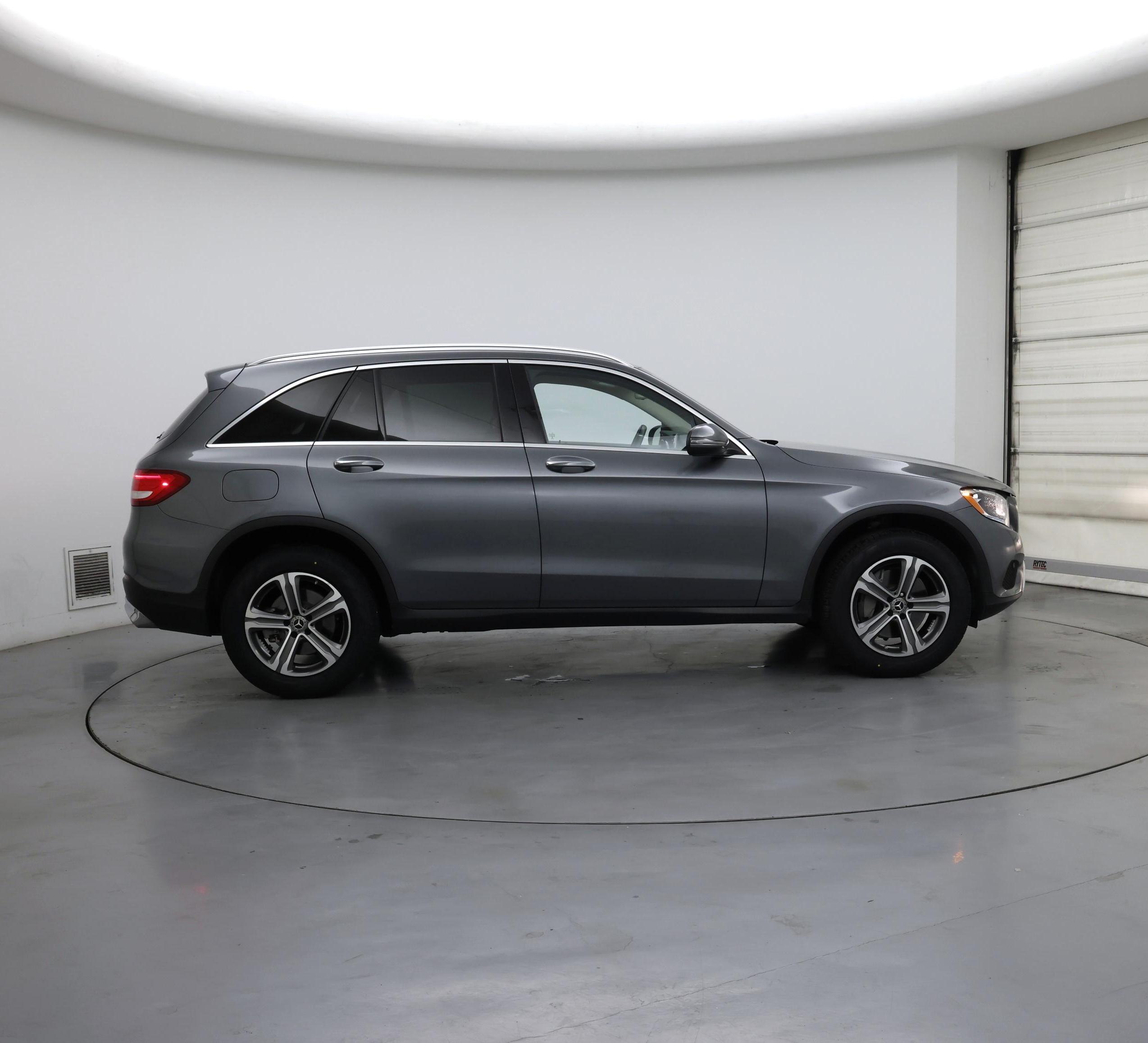 Thumbnail: 2017 Mercedes-Benz GLC - 7