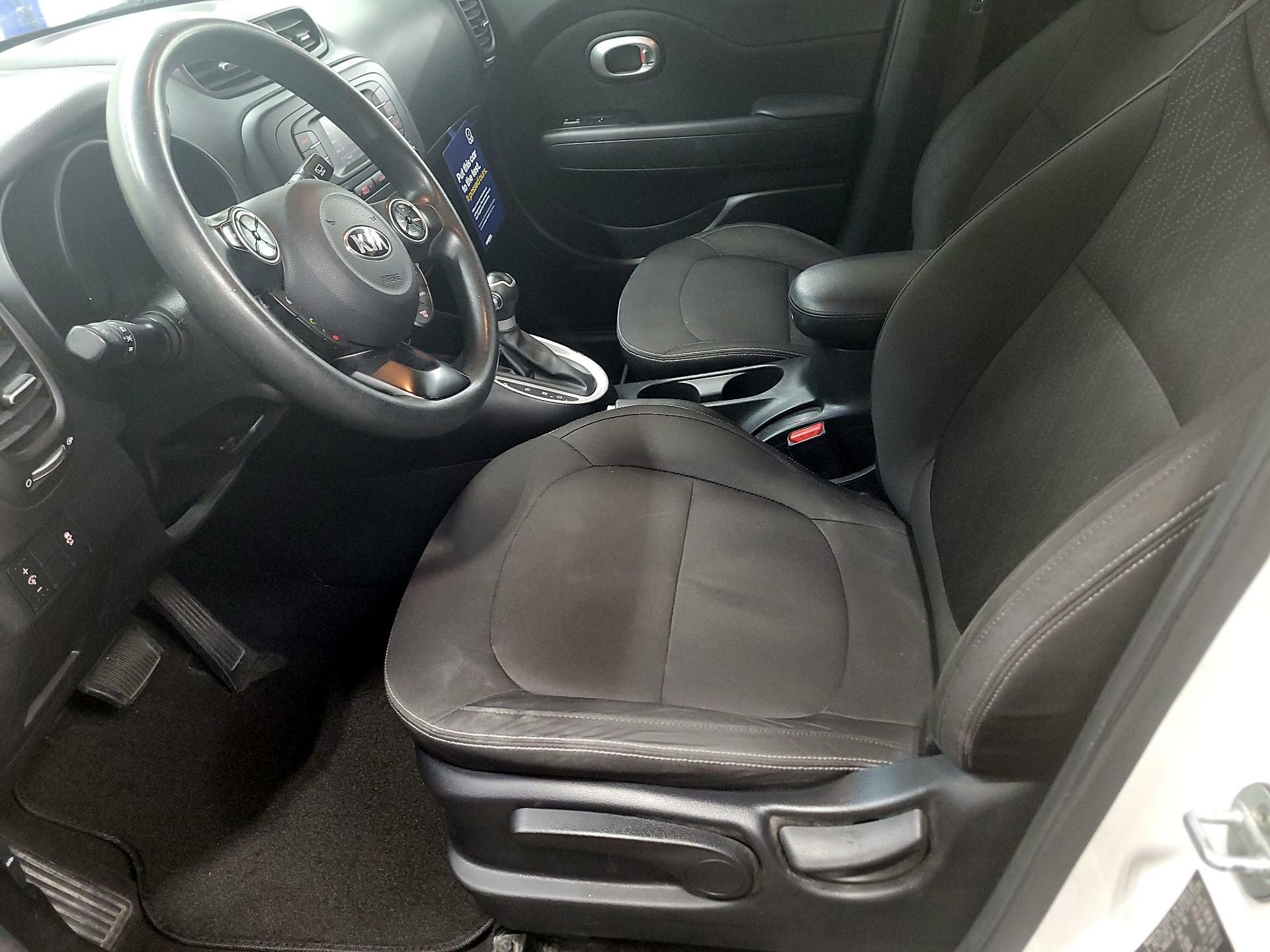 Thumbnail: 2016 Kia Soul - 11