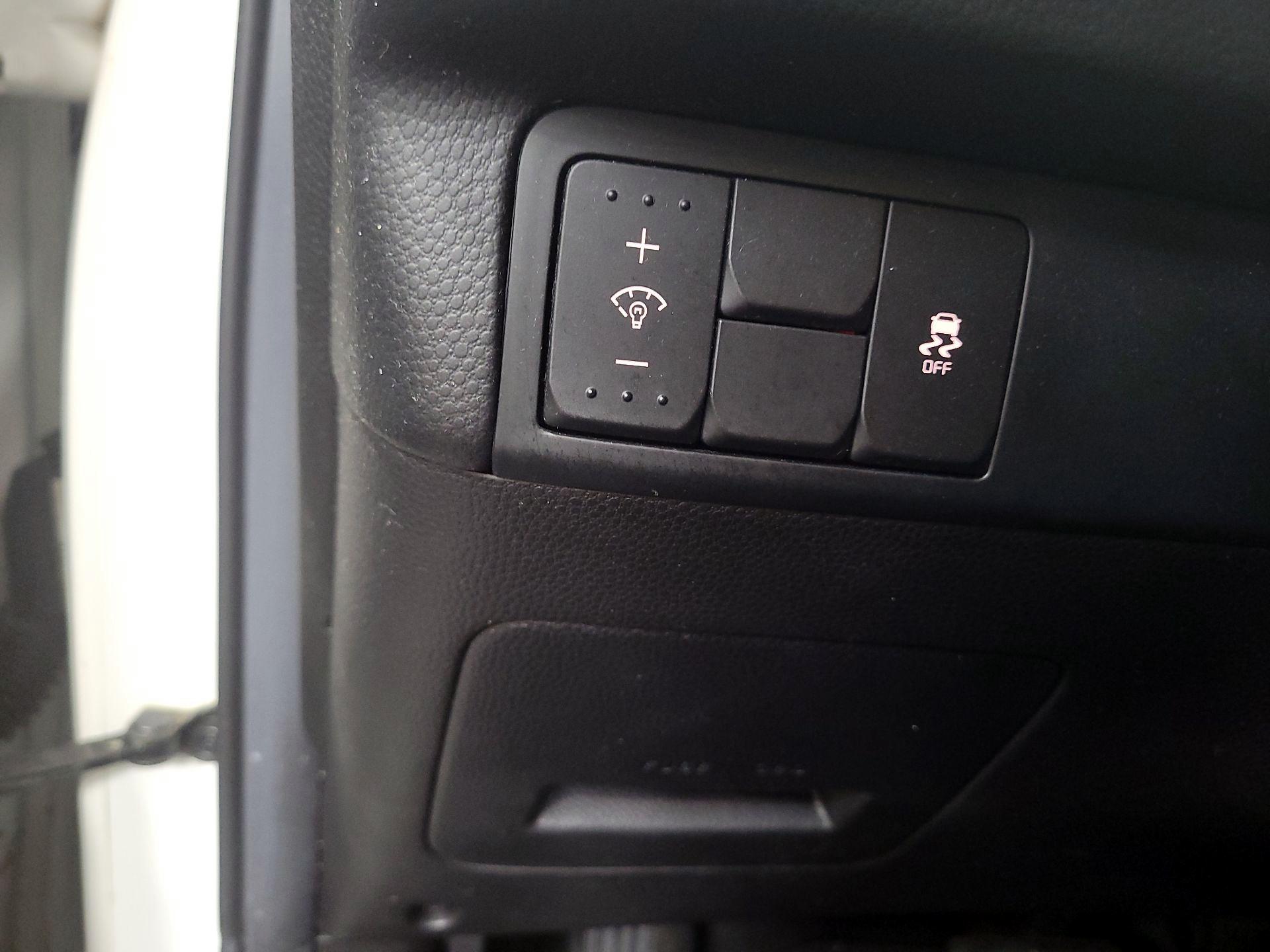Thumbnail: 2016 Kia Soul - 13