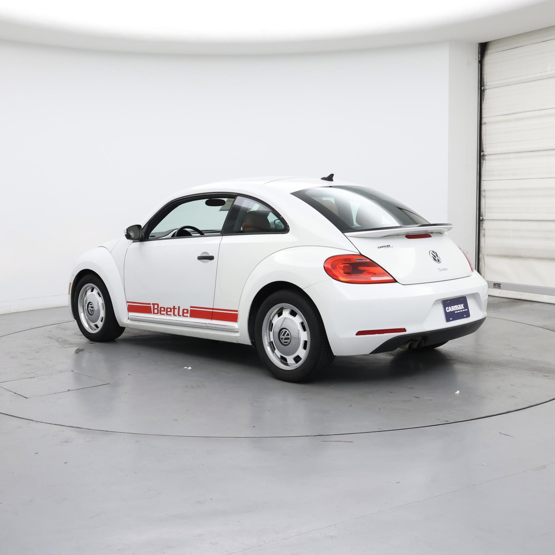 Thumbnail: 2016 Volkswagen Beetle - 2