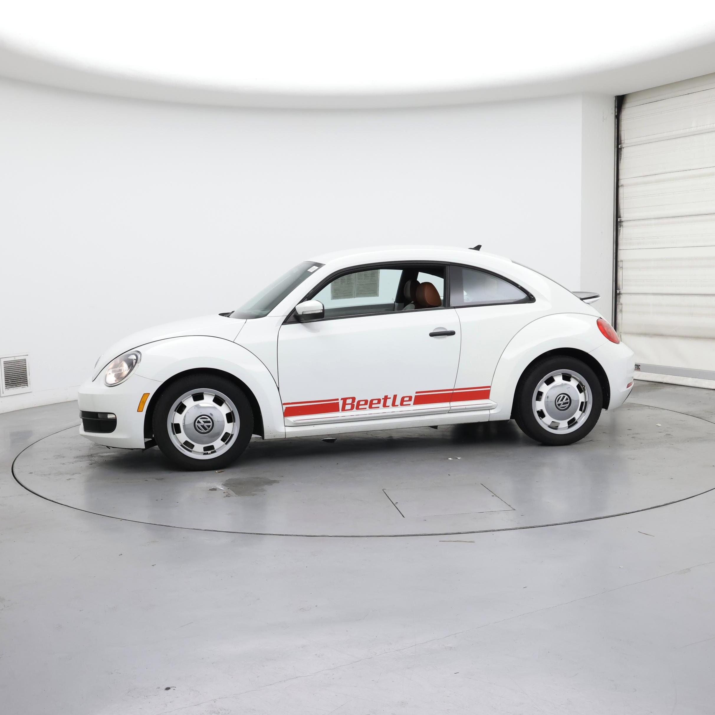 Thumbnail: 2016 Volkswagen Beetle - 3