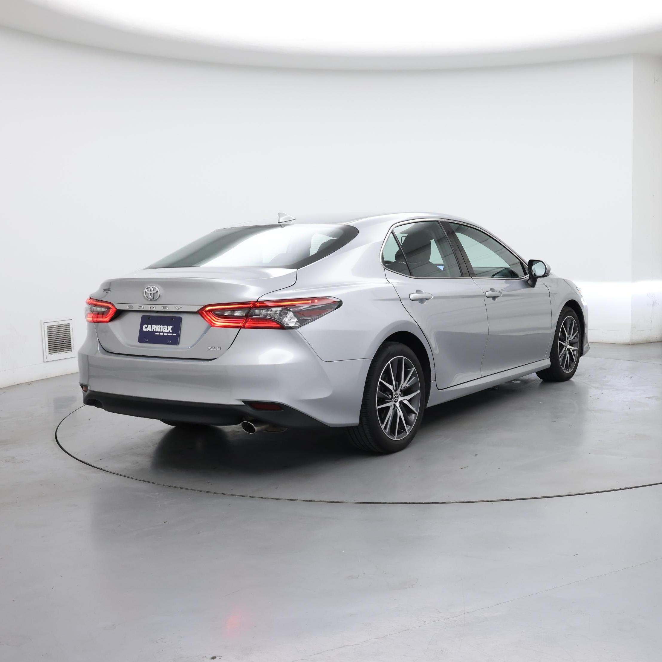 Thumbnail: 2024 Toyota Camry - 8
