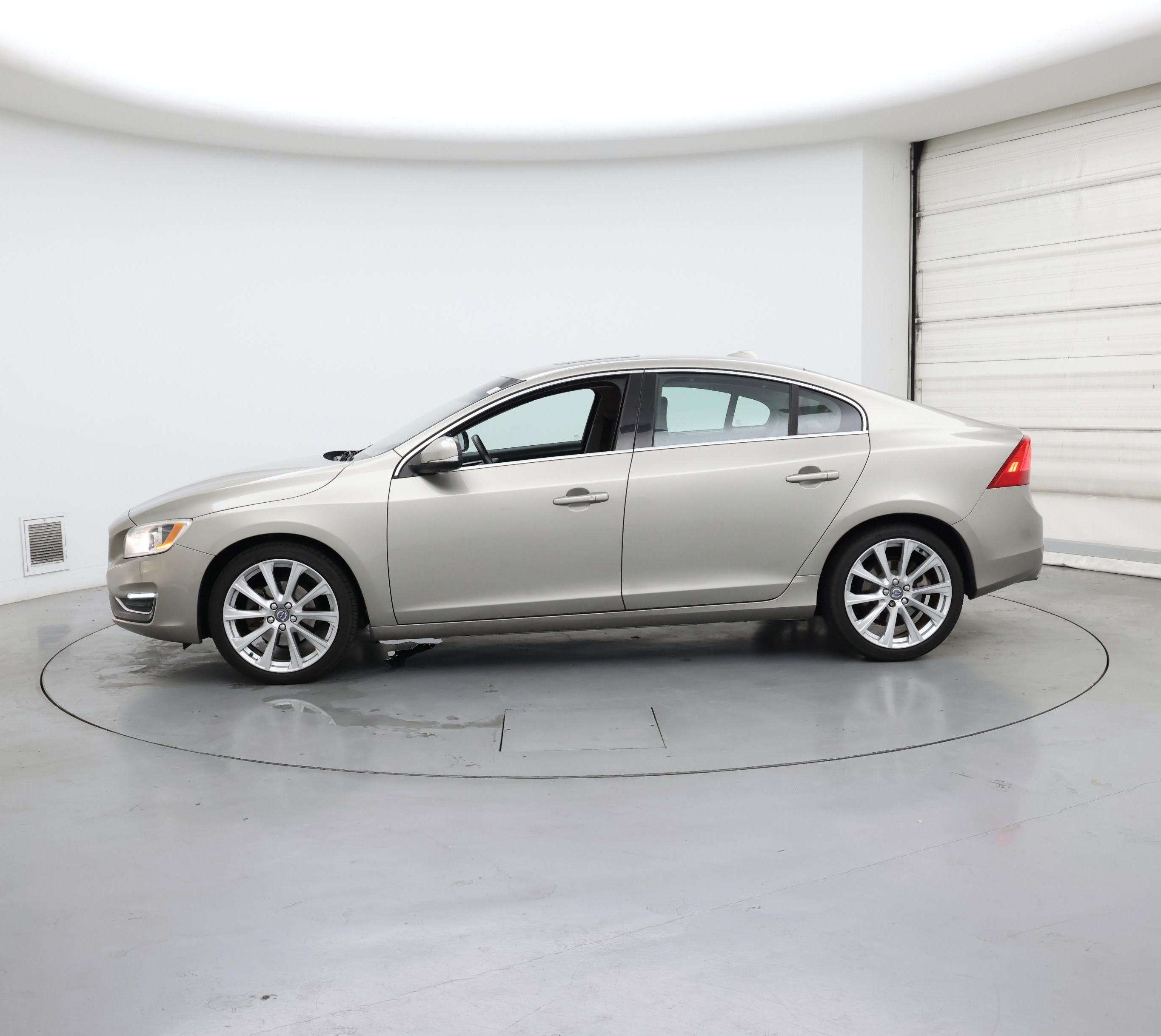 Thumbnail: 2016 Volvo S60 - 3