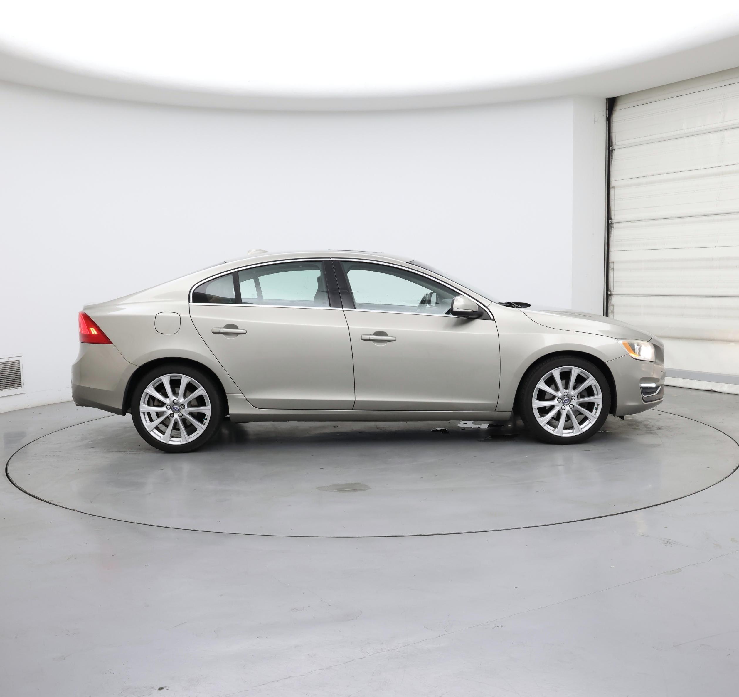 Thumbnail: 2016 Volvo S60 - 7