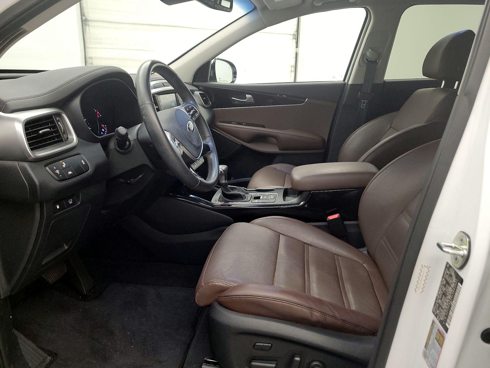 Thumbnail: 2020 Kia Sorento - 11