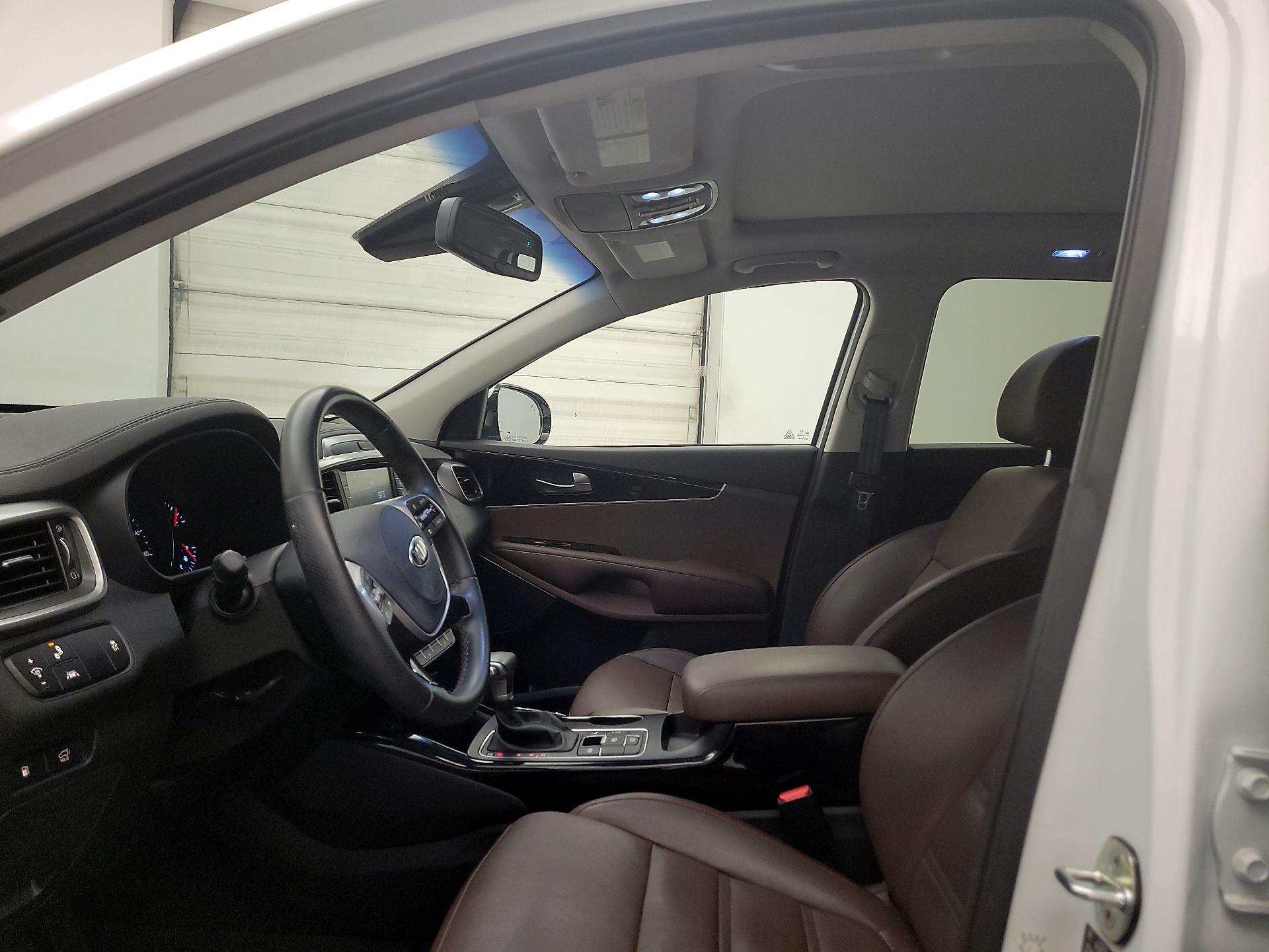 Thumbnail: 2020 Kia Sorento - 19