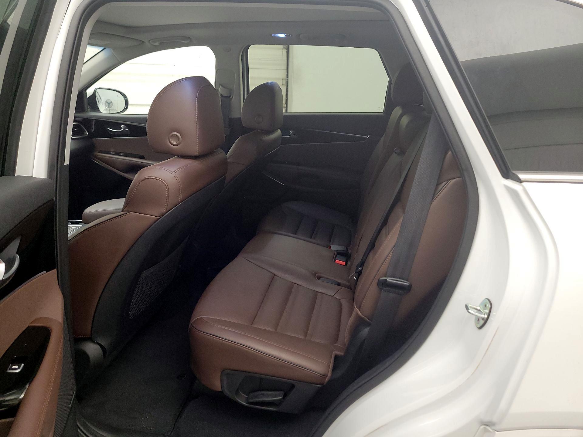 Thumbnail: 2020 Kia Sorento - 20