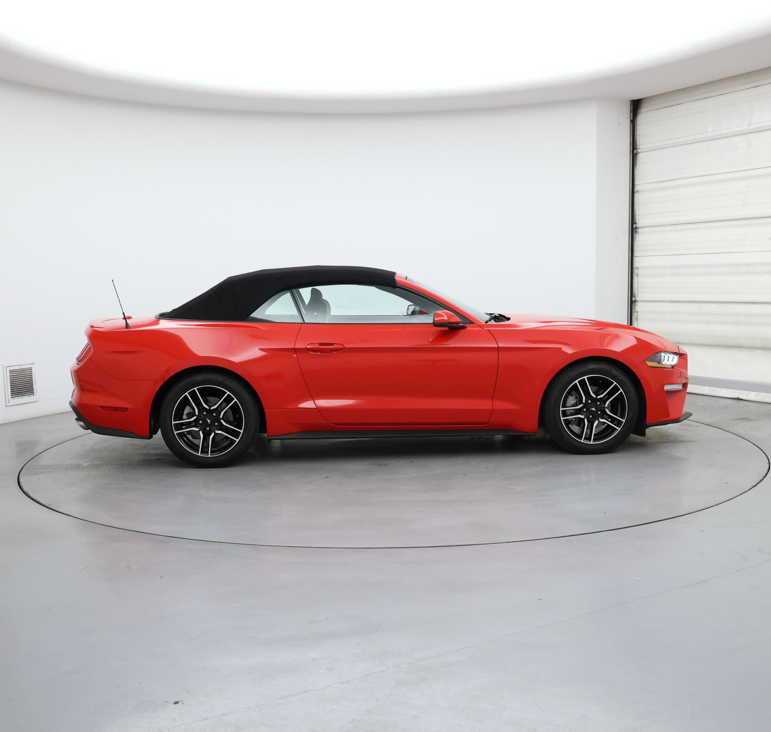 Thumbnail: 2018 Ford Mustang - 7