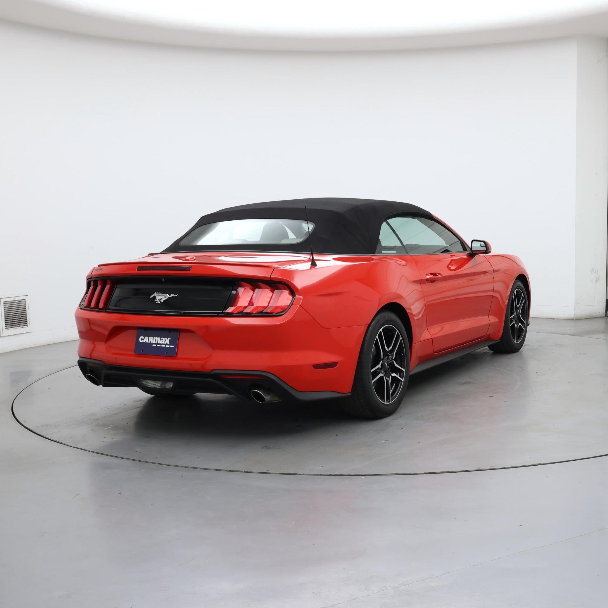 Thumbnail: 2018 Ford Mustang - 8