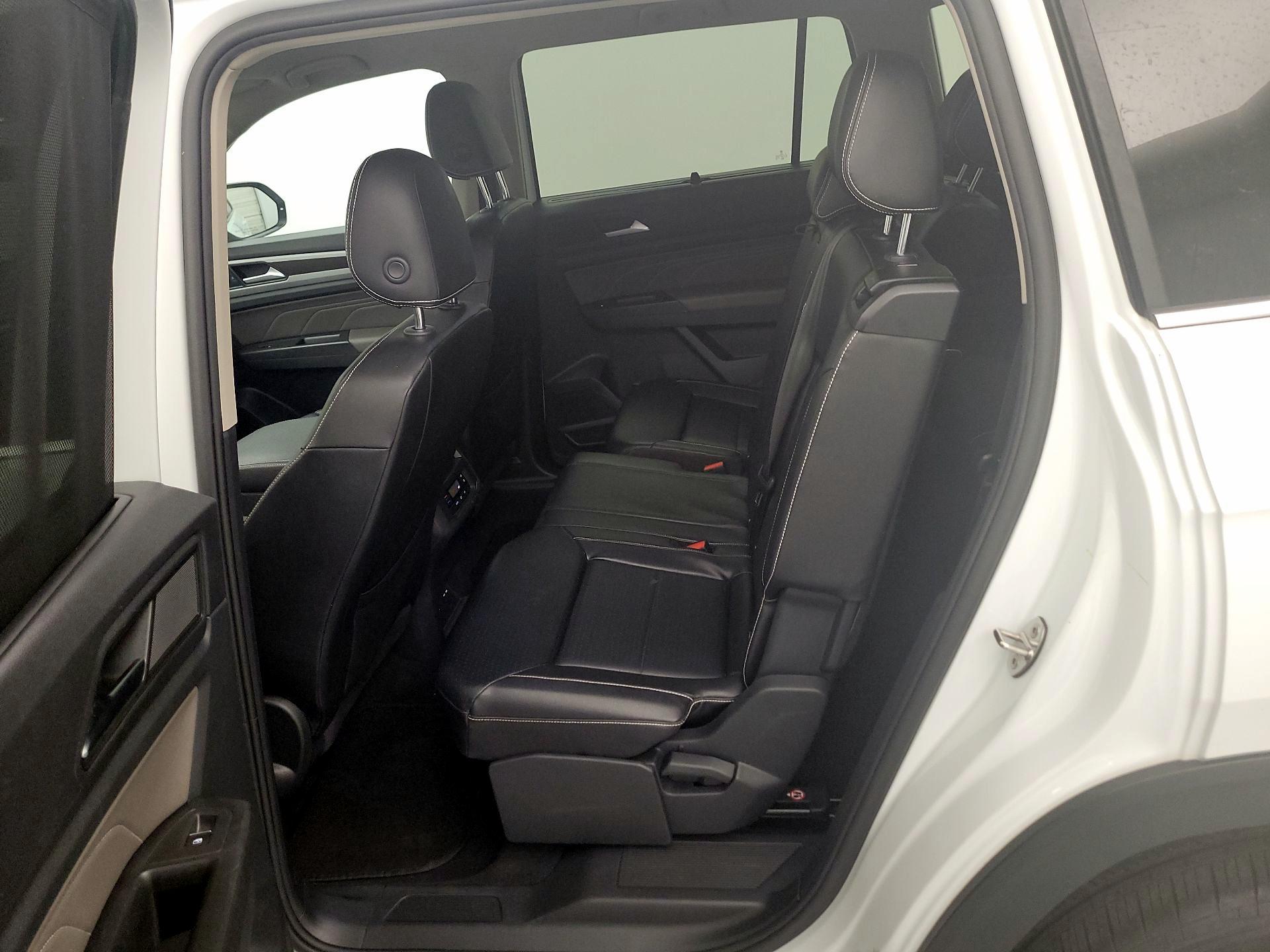 Thumbnail: 2022 Volkswagen Atlas - 18