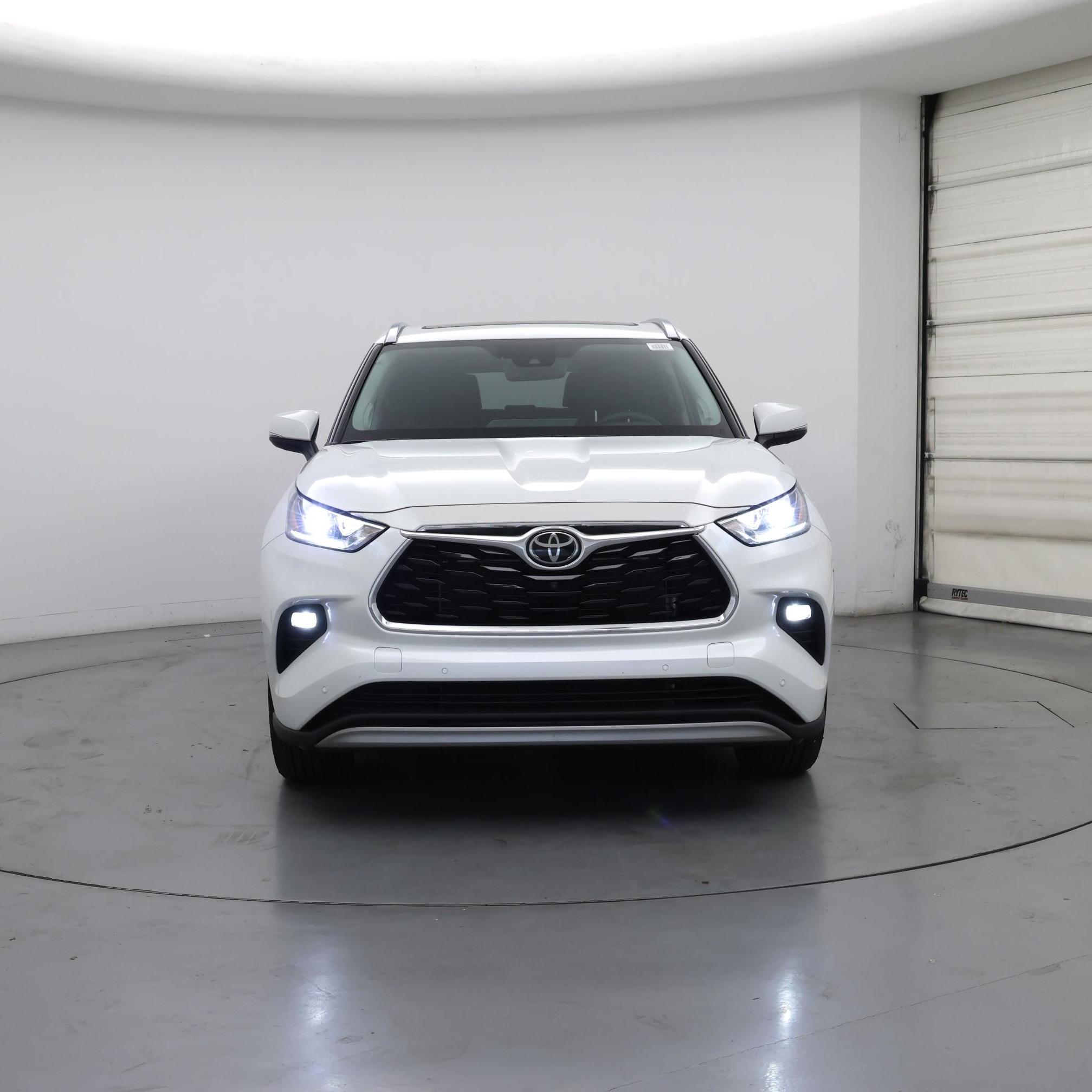 Thumbnail: 2022 Toyota Highlander - 5