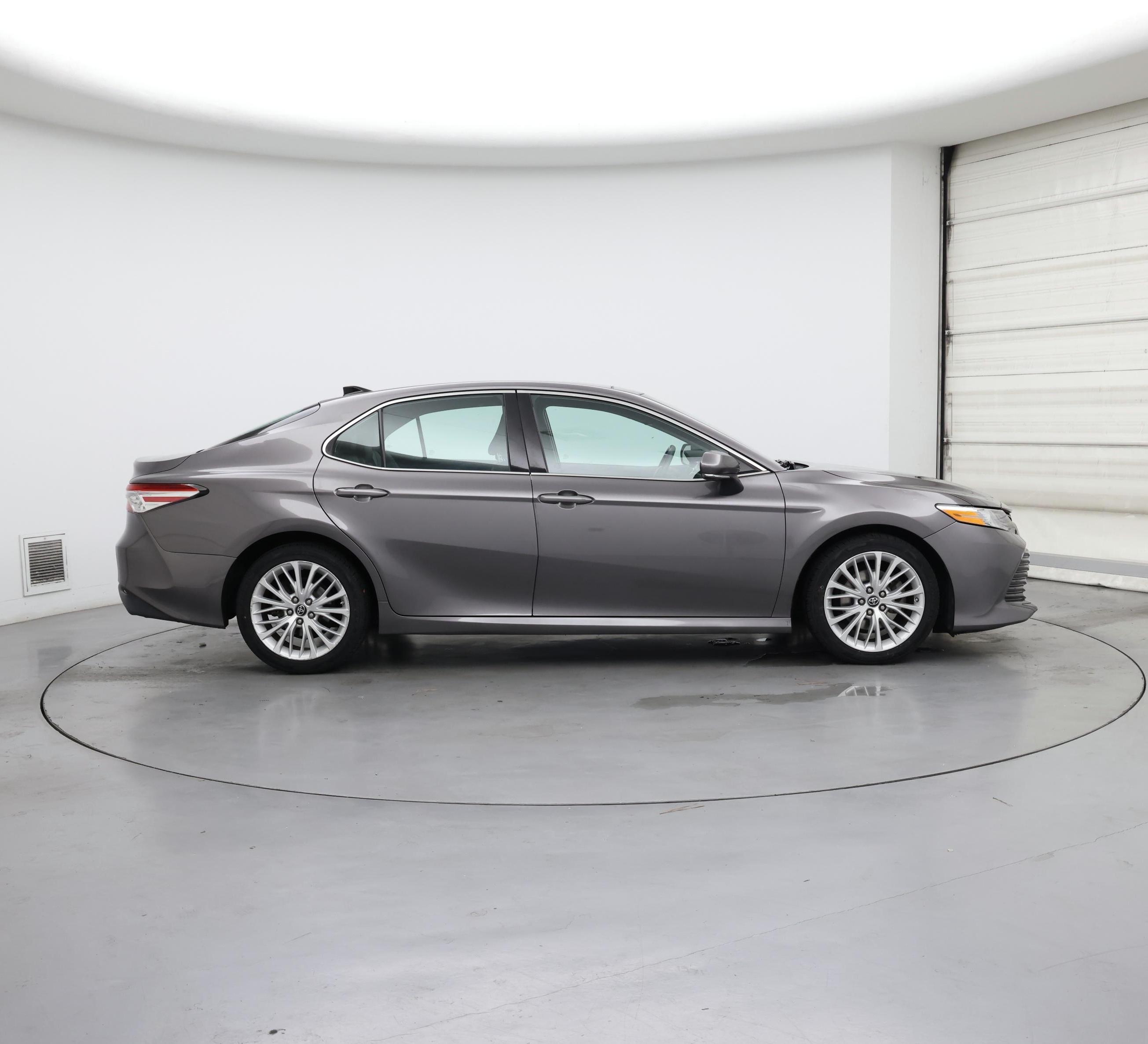 Thumbnail: 2019 Toyota Camry - 7