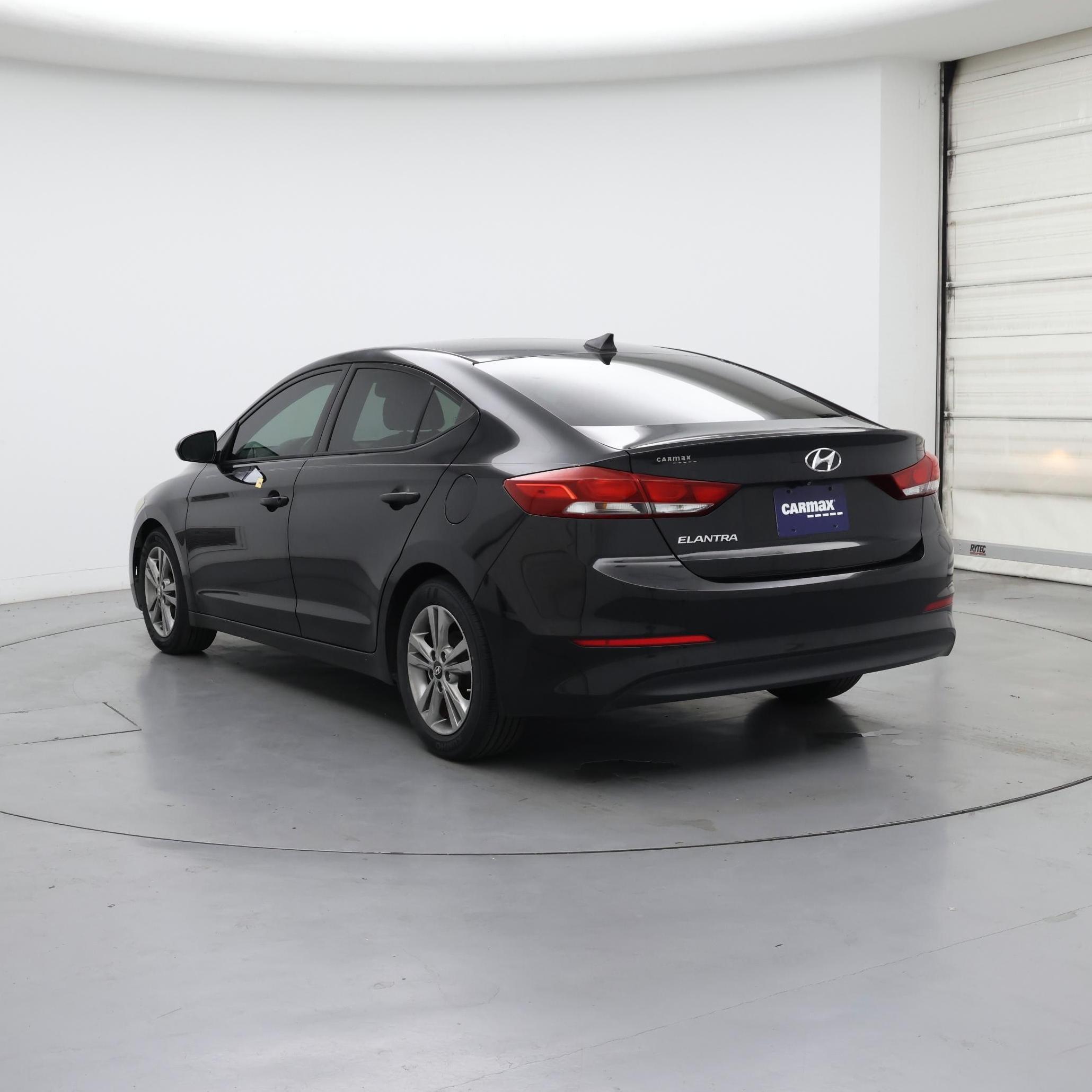 Thumbnail: 2017 Hyundai Elantra - 2
