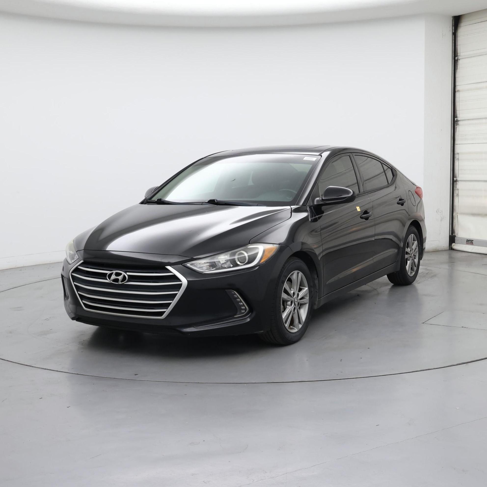 Thumbnail: 2017 Hyundai Elantra - 4