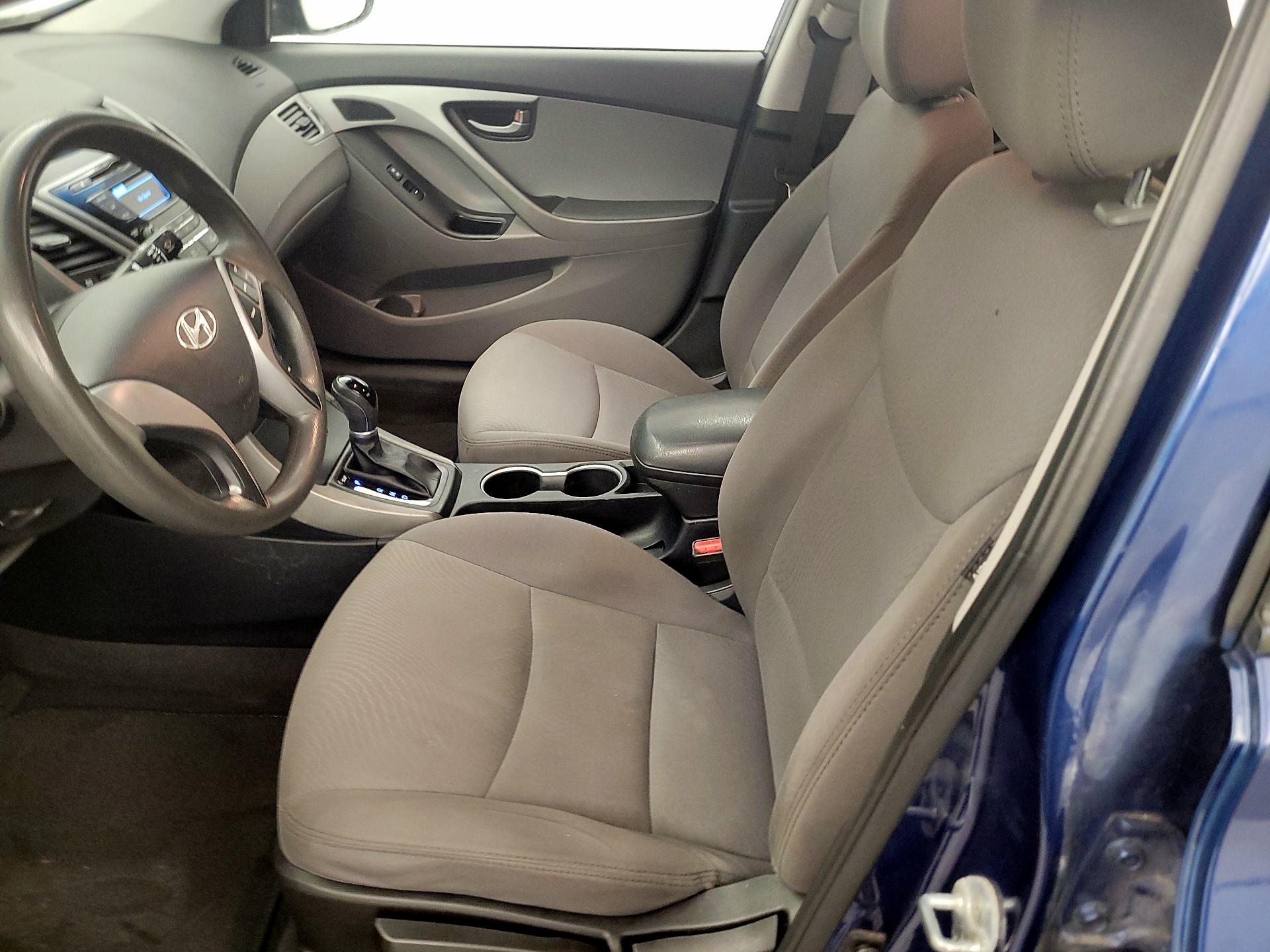 Thumbnail: 2016 Hyundai Elantra - 12
