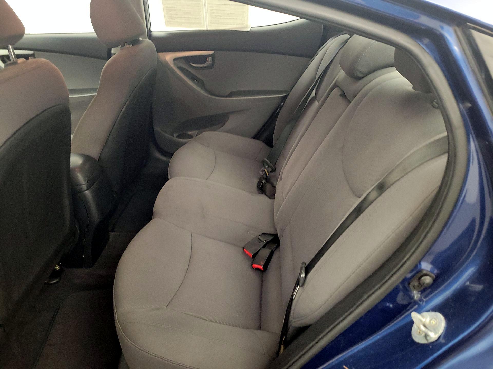 Thumbnail: 2016 Hyundai Elantra - 18