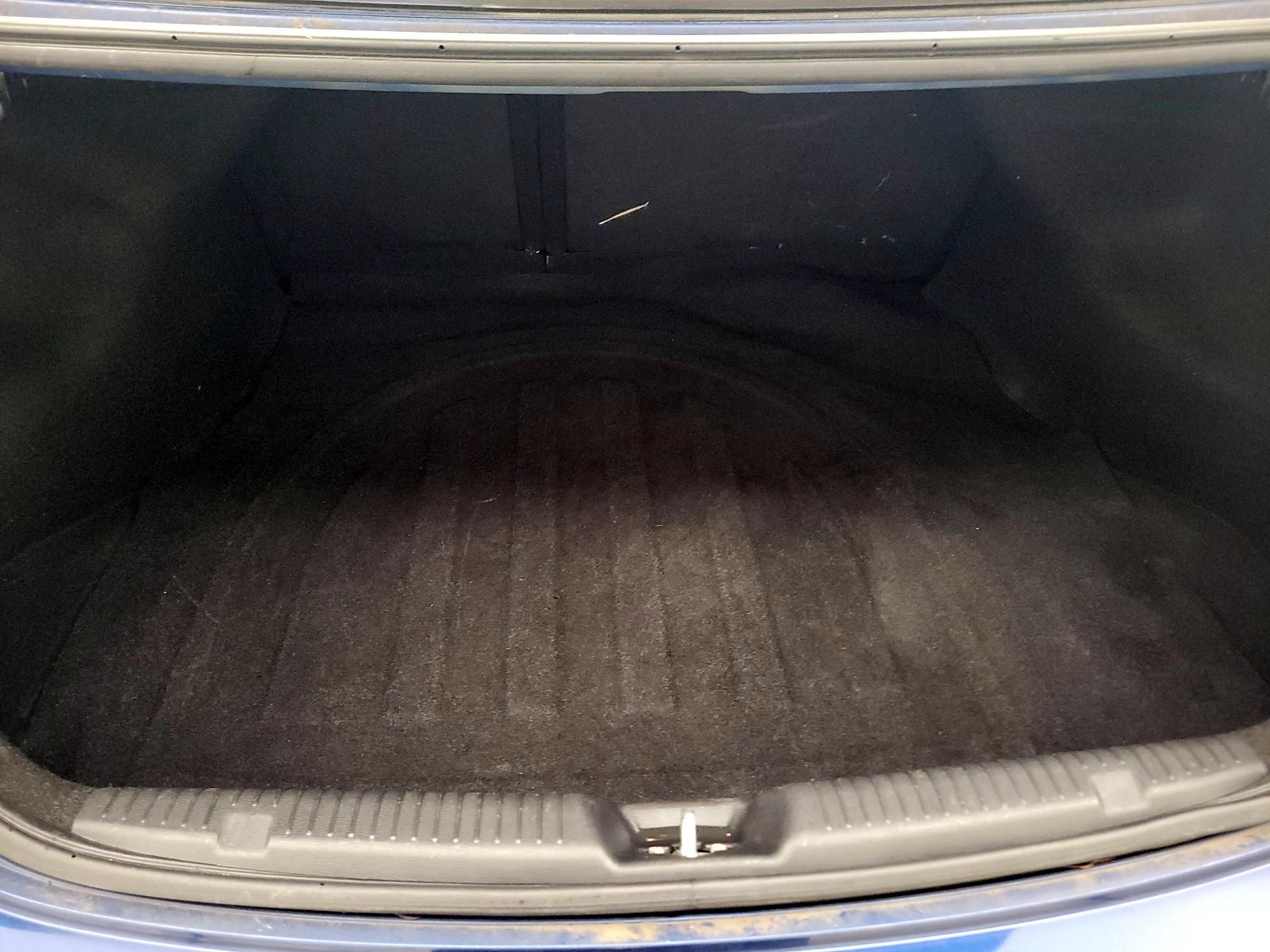Thumbnail: 2016 Hyundai Elantra - 19