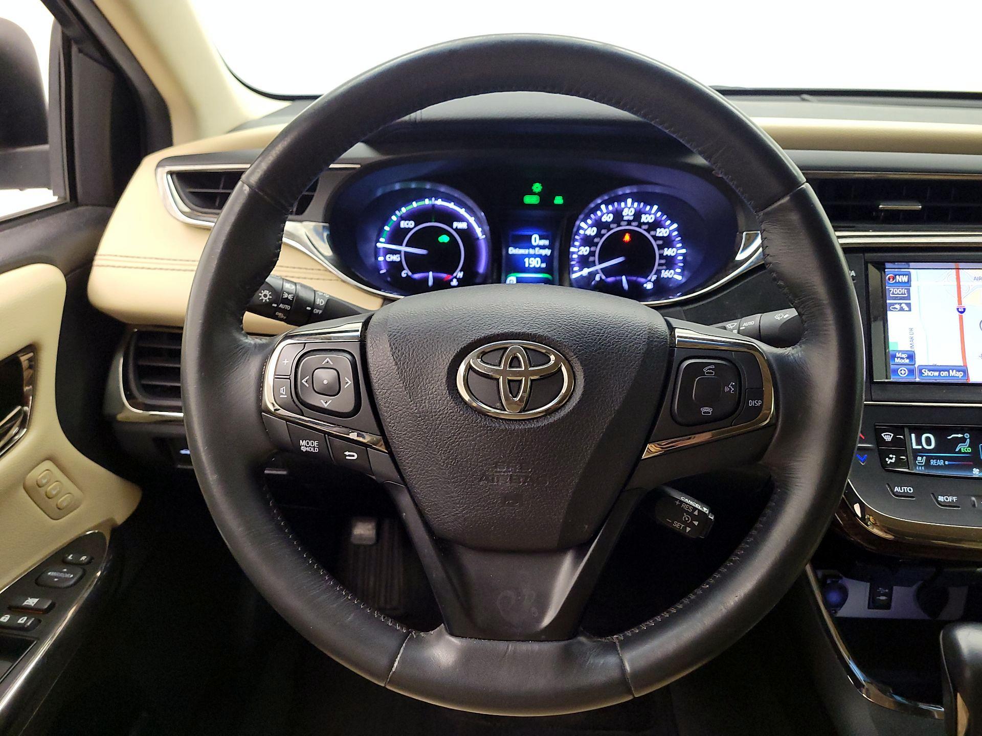 Thumbnail: 2014 Toyota Avalon - 10