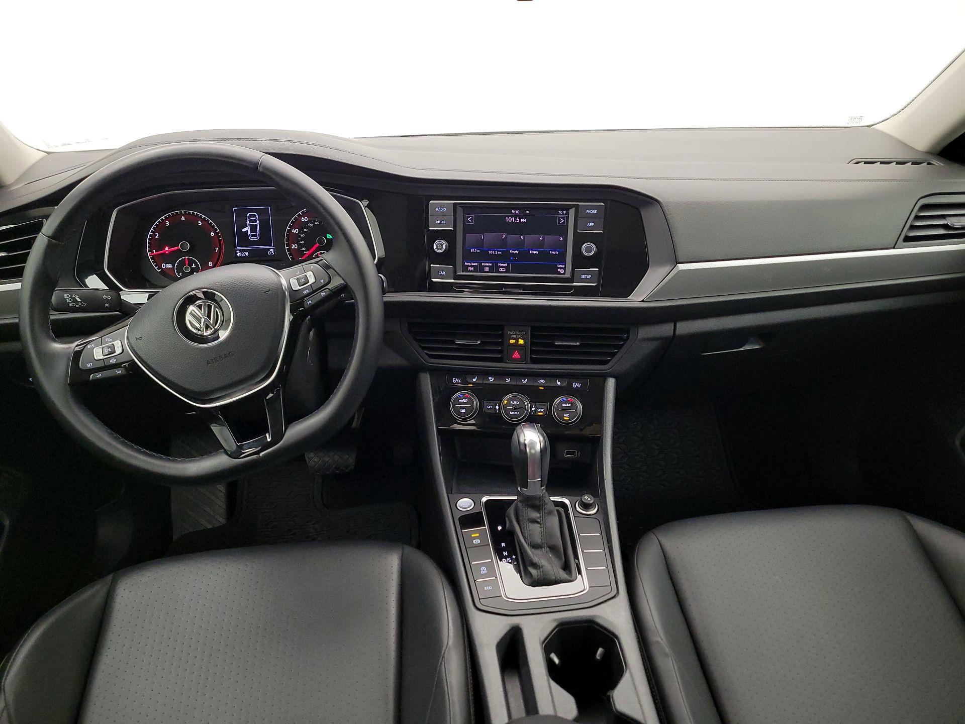 Thumbnail: 2019 Volkswagen Jetta - 9