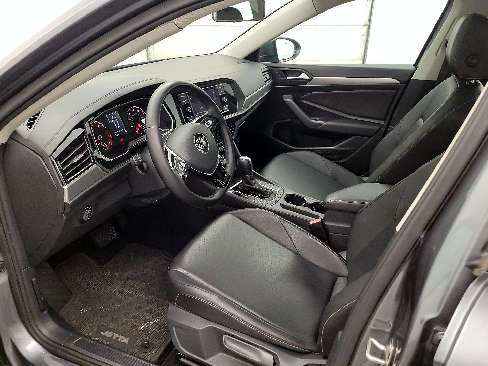 Thumbnail: 2019 Volkswagen Jetta - 11