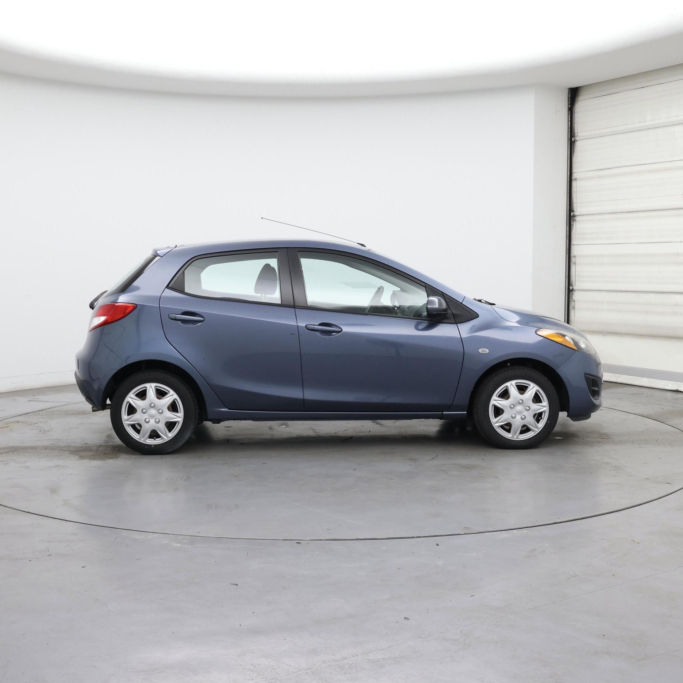 Thumbnail: 2014 Mazda Mazda2 - 7