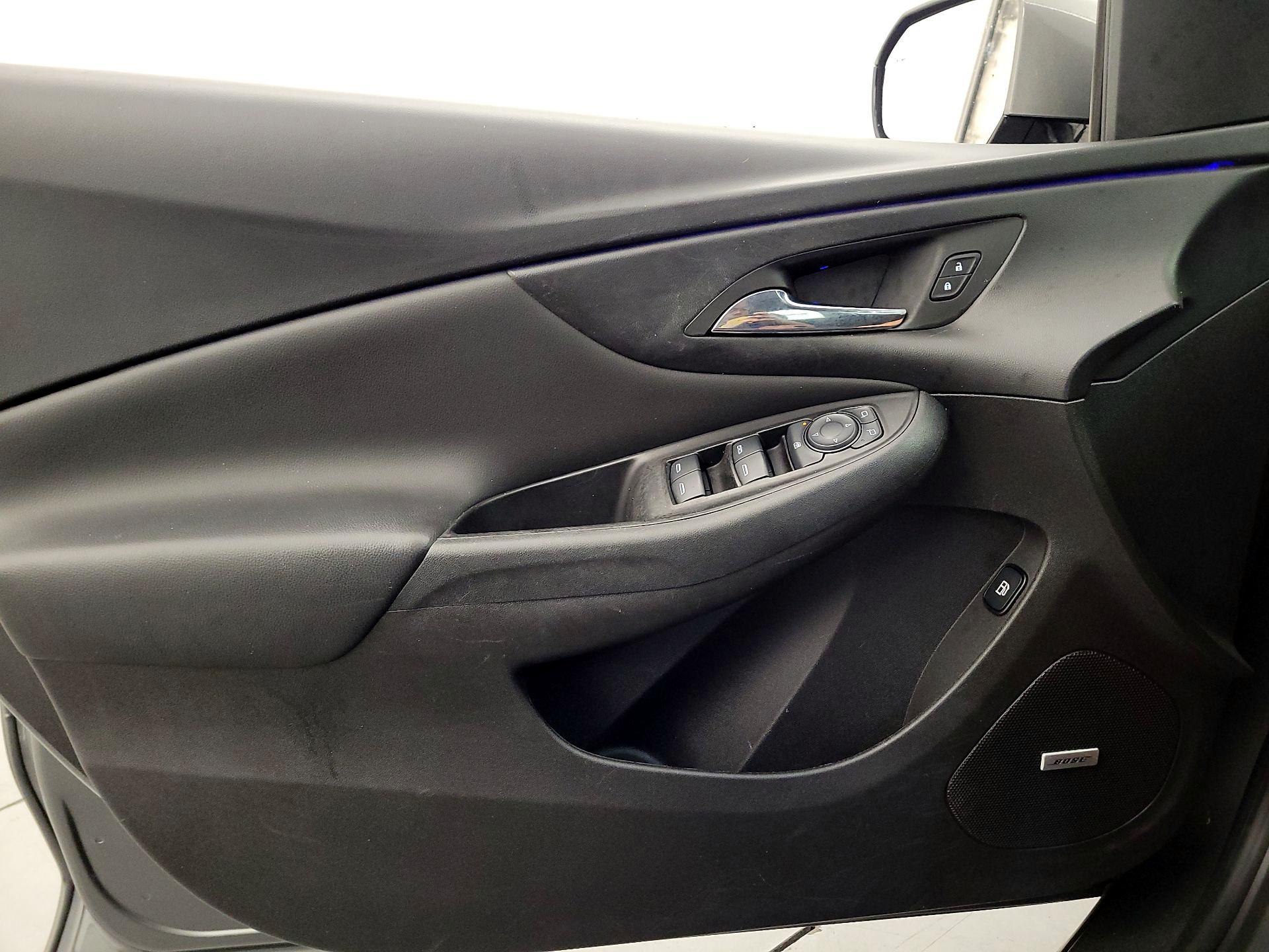 Thumbnail: 2017 Chevrolet Volt - 12