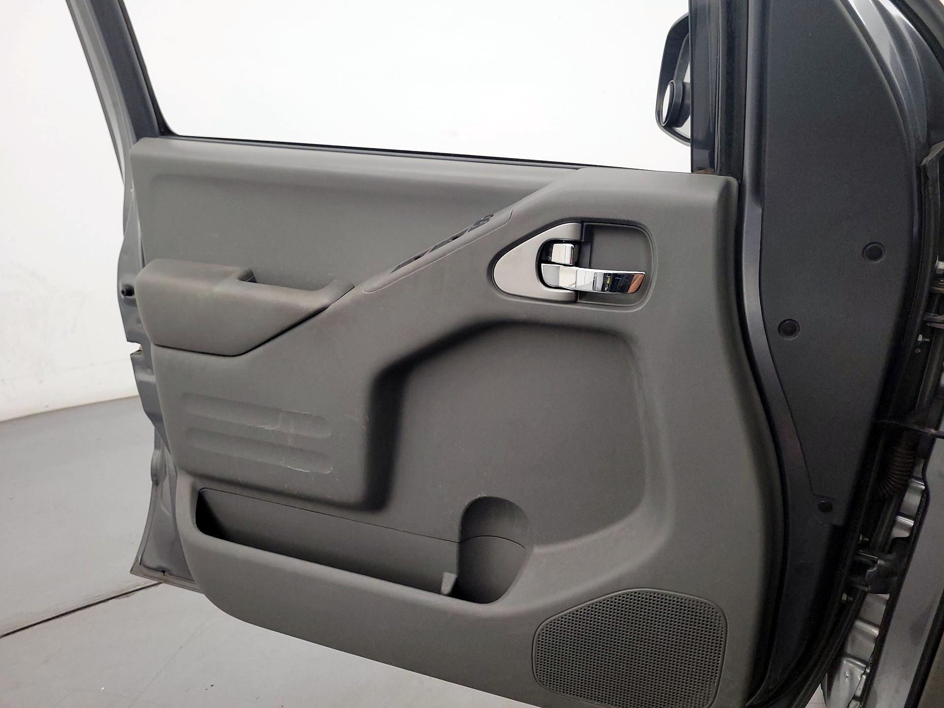 Thumbnail: 2019 Nissan Frontier - 12